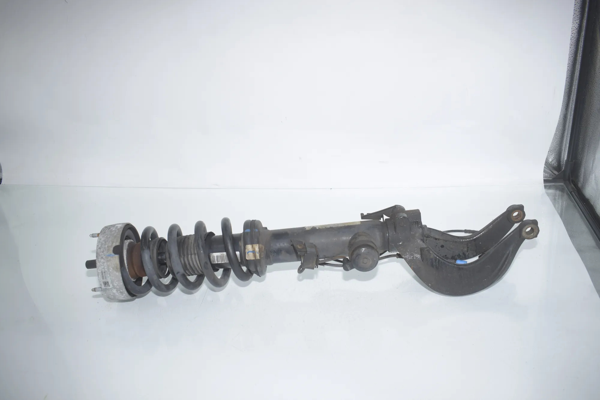 Front Left Shock Absorber – OEM 7856489 · BMW X5 (F15, F85) BMW X5 (F15, F85) M 2018 – 3