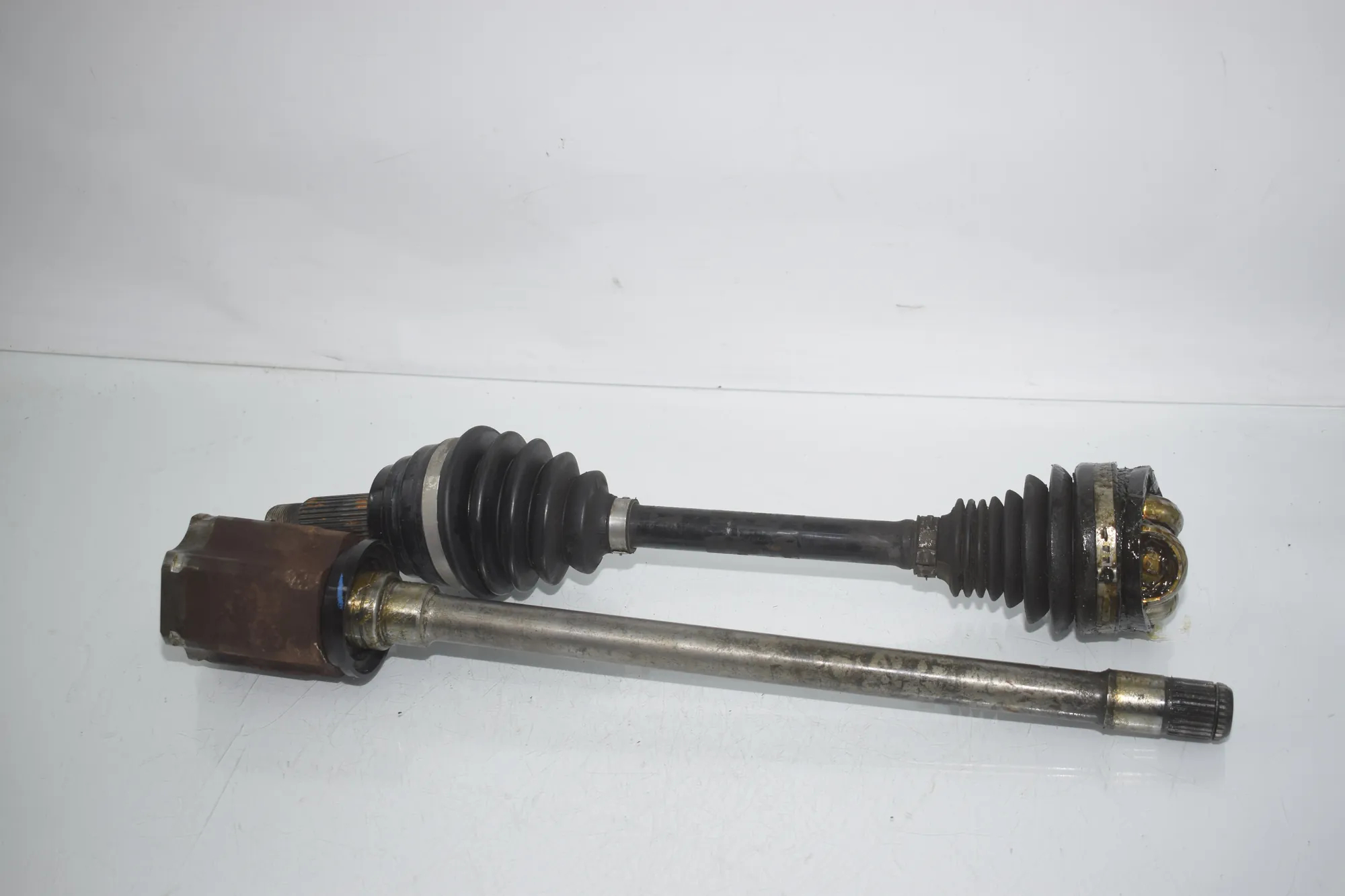 Front Right Driveshaft – OEM 7622884 · BMW X5 (F15, F85) BMW X5 (F15, F85) M 2018 – 3