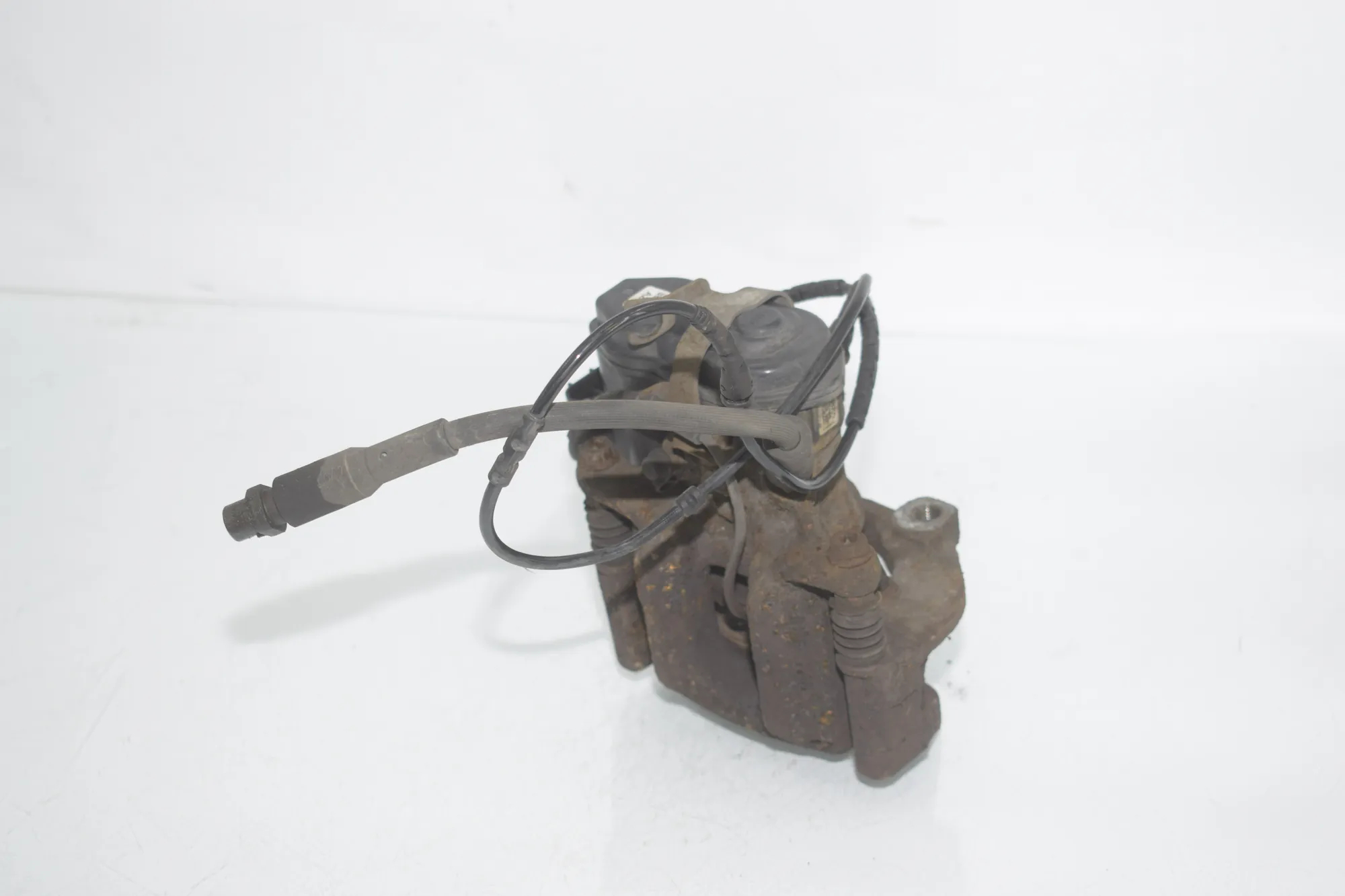Rear Right Brake Caliper – OEM 6791018 · BMW X3 (F25) BMW X3 (F25) xDrive 30 d 2012