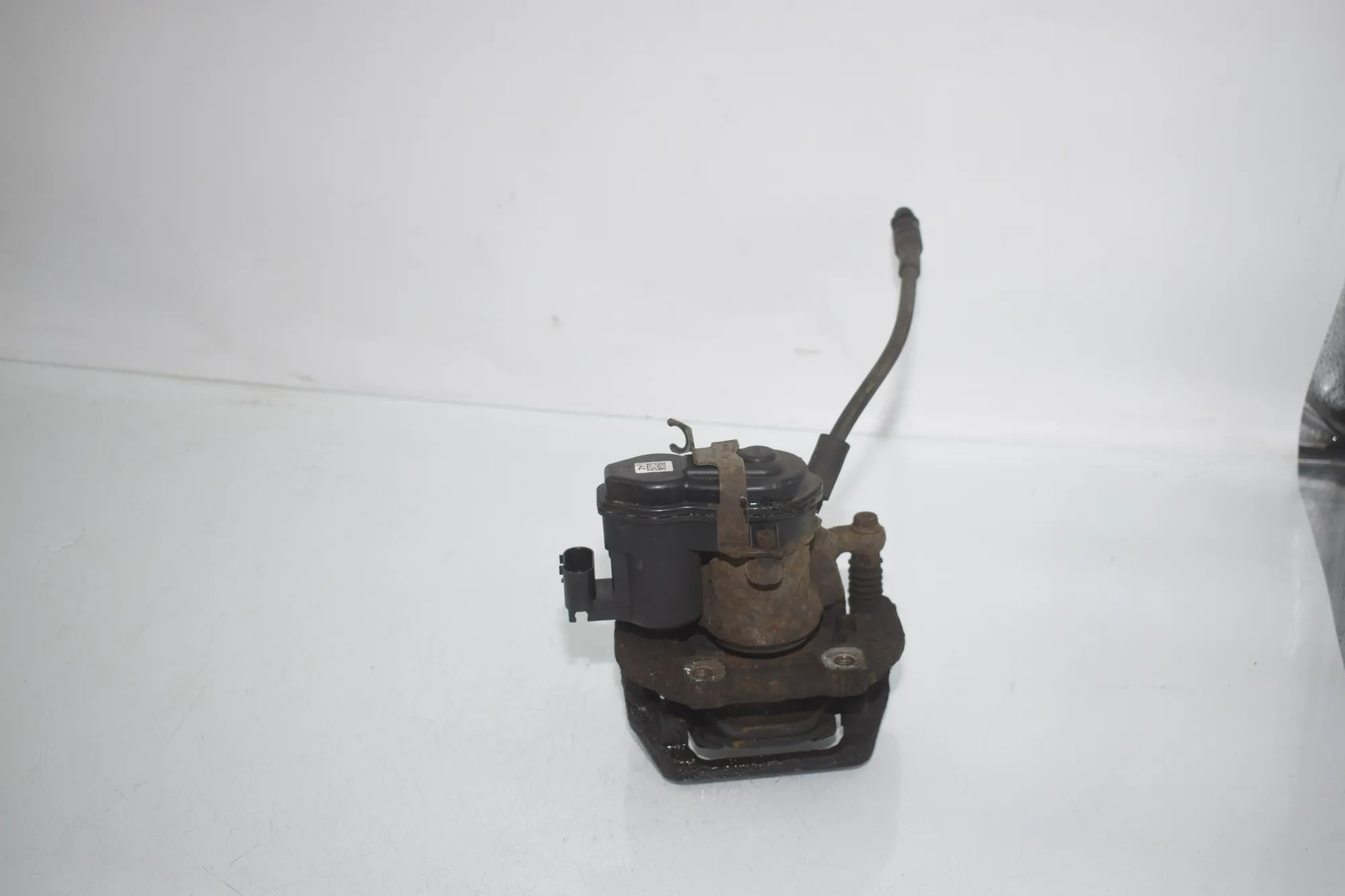 Rear Left Brake Caliper – OEM 6791017 · BMW X3 (F25) BMW X3 (F25) xDrive 30 d 2012 – 3