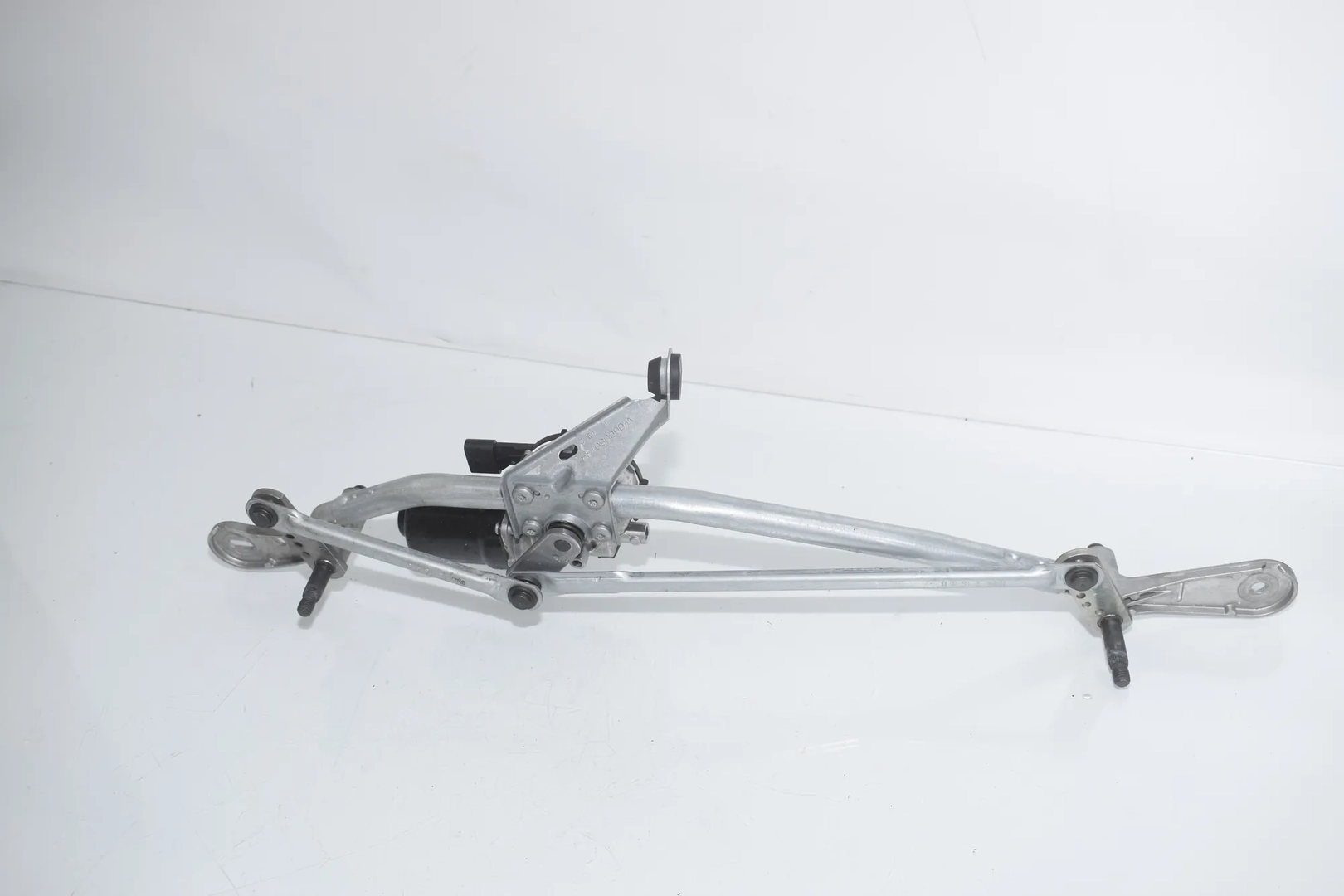 Front Windshield Wiper Mechanism – OEM 7427901 · BMW 3 Touring (G21) (2019 - -) 320 d Mild-Hybrid 2024 – 3