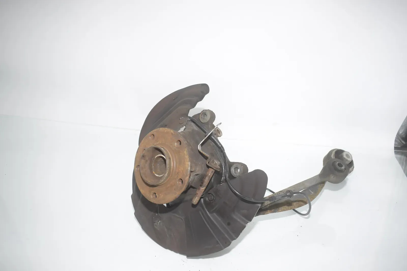 Front Left Wheel Hub – OEM 6855953 · BMW X3 (F25) BMW X3 (F25) xDrive 30 d 2012