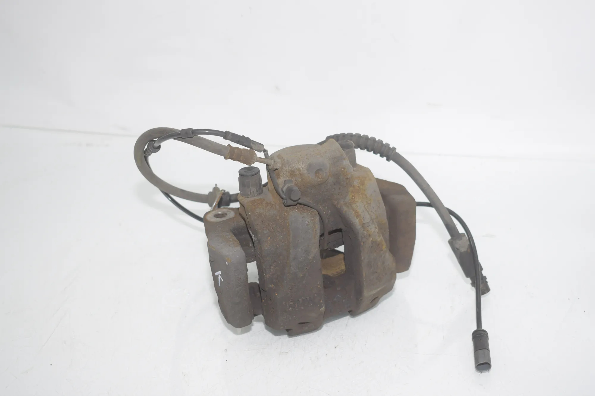 Front Left Brake Caliper – OEM 6790921 · BMW X3 (F25) BMW X3 (F25) xDrive 30 d 2012 – 4