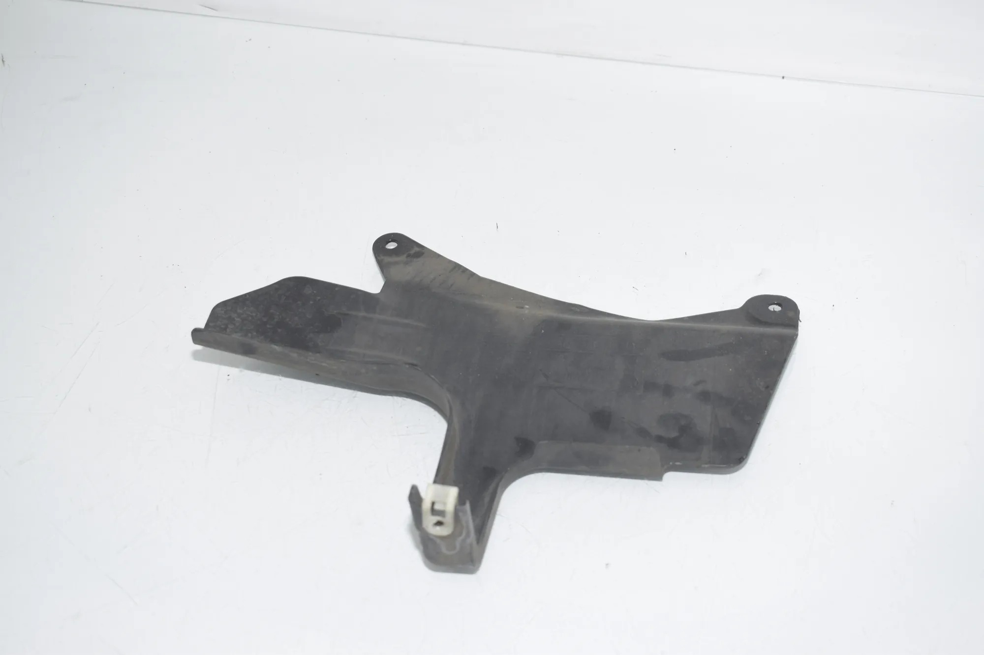 Control Arm Cover – OEM 7340880 · BMW 3 Touring (G21) (2019 - -) 320 d Mild-Hybrid 2024