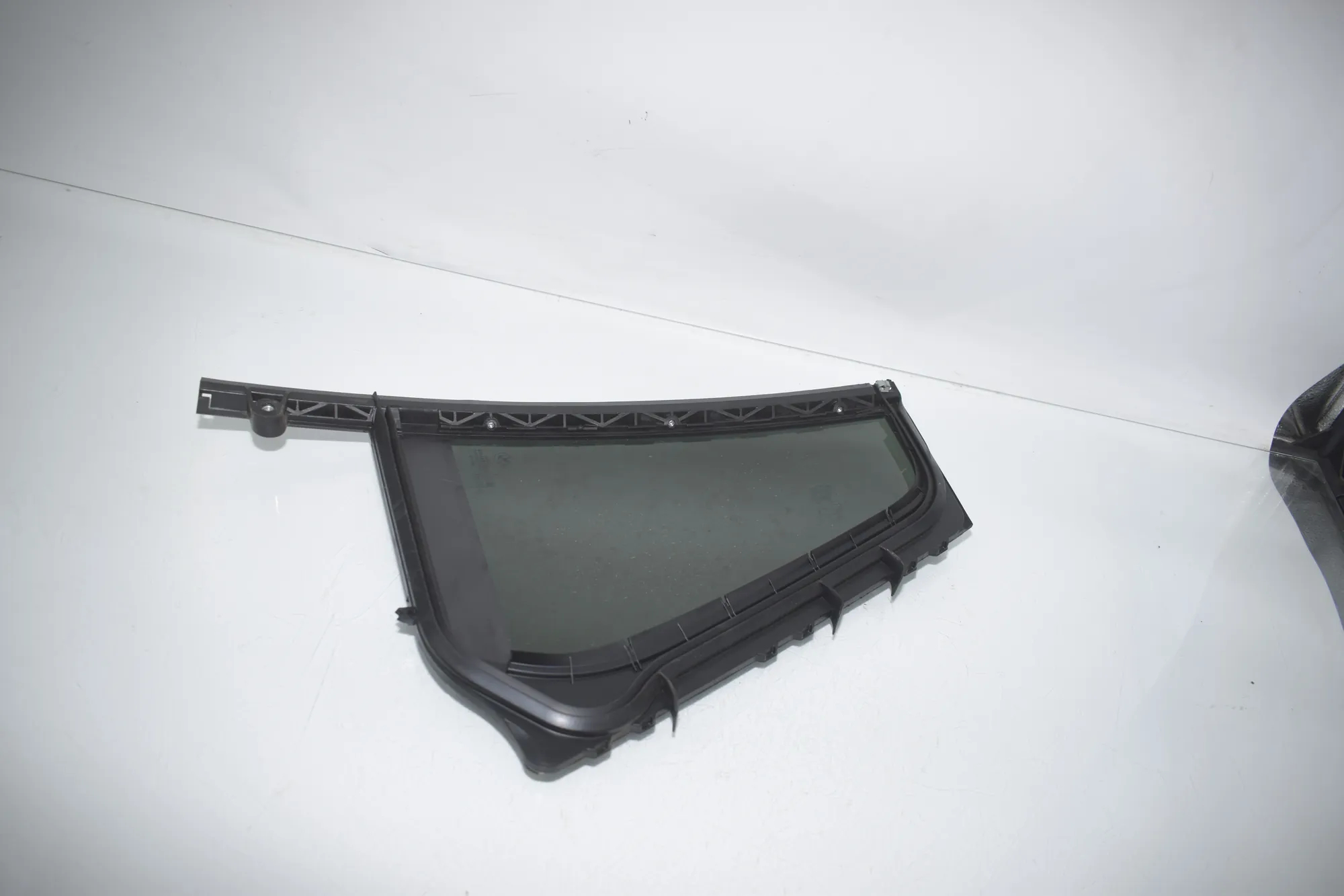 Rear Right Quarter Window – OEM 7499514 · BMW 3 Touring (G21) BMW 3 Touring (G21) 320 d Mild-Hybrid 2023 – 3