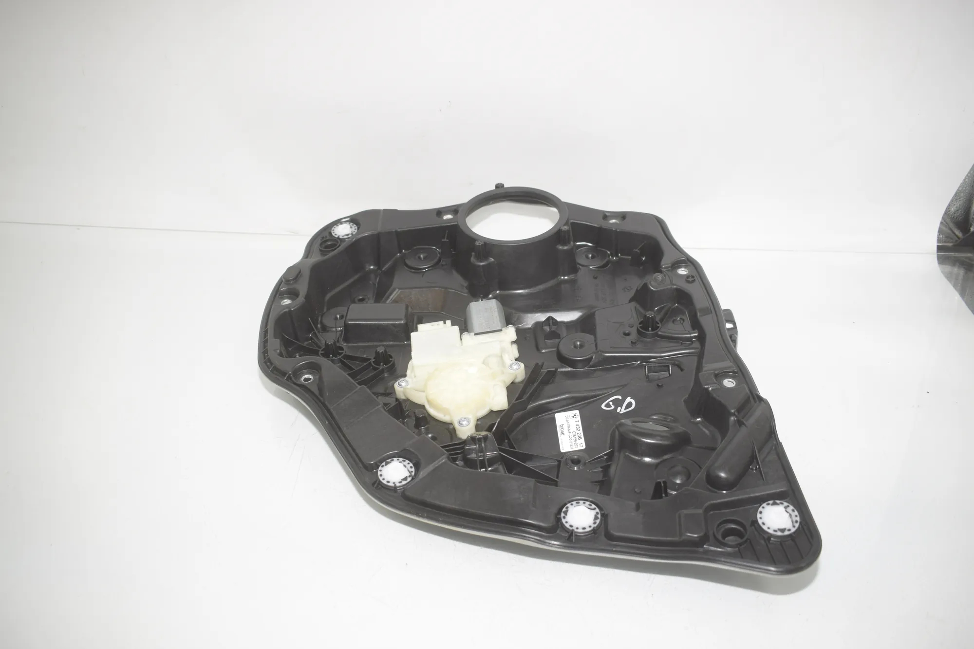Rear Right Door Window Regulator – OEM 7432236 · BMW 3 Touring (G21) BMW 3 Touring (G21) 320 d Mild-Hybrid 2023