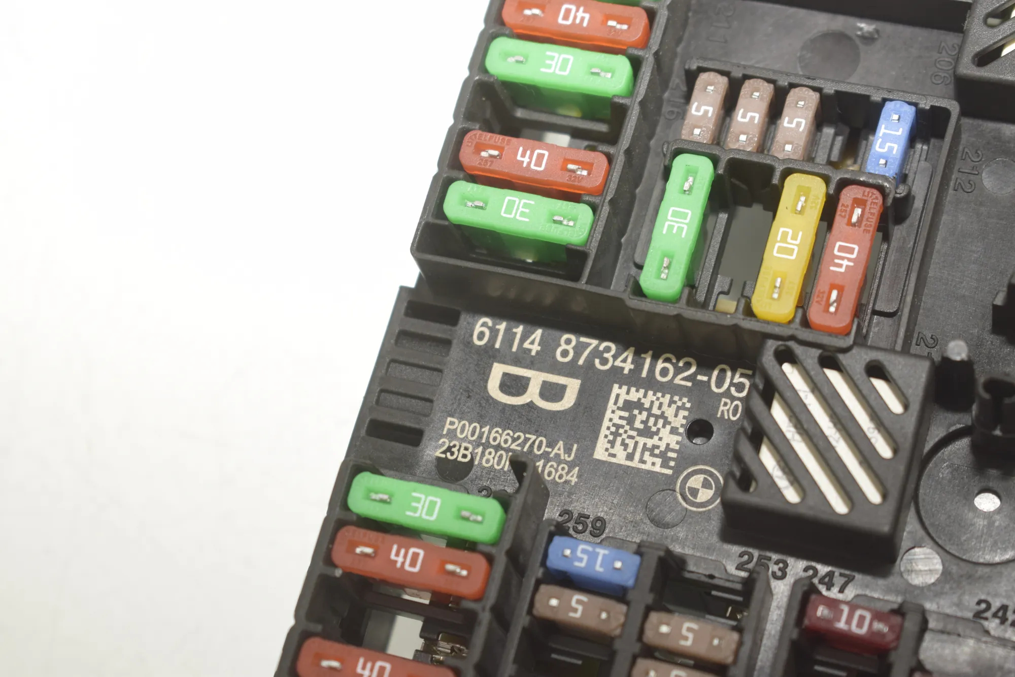 Fuse Box – OEM 8734162 · BMW 3 Touring (G21) BMW 3 Touring (G21) 320 d Mild-Hybrid 2023 – 3