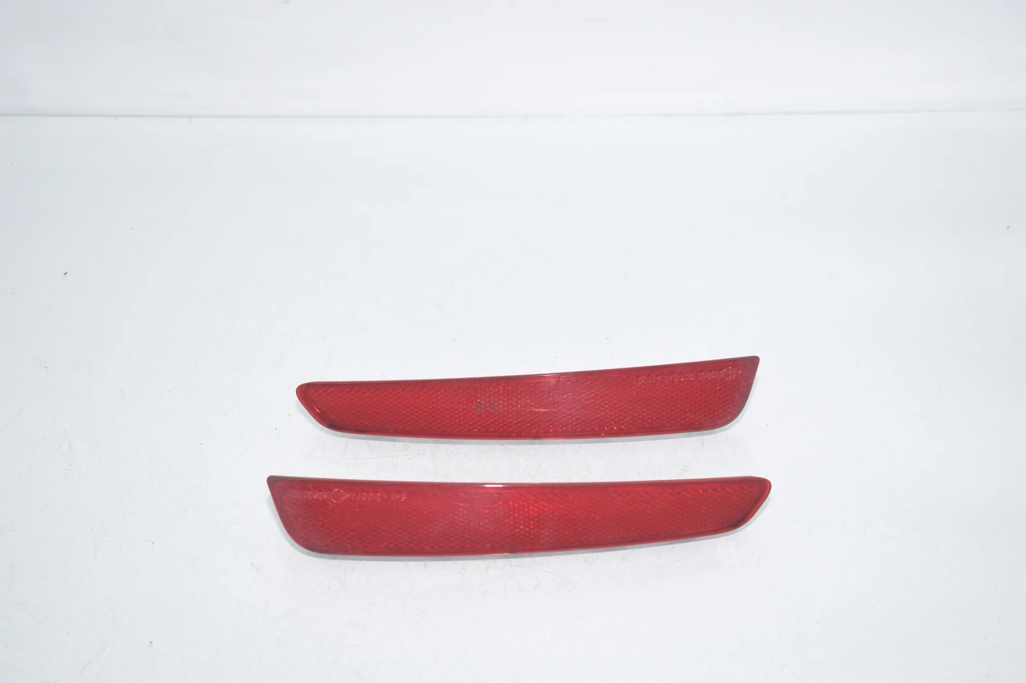 Rear Left Bumper Reflector – OEM 5A23EB6 · BMW 3 Touring (G21) BMW 3 Touring (G21) 320 d Mild-Hybrid 2023 – 2