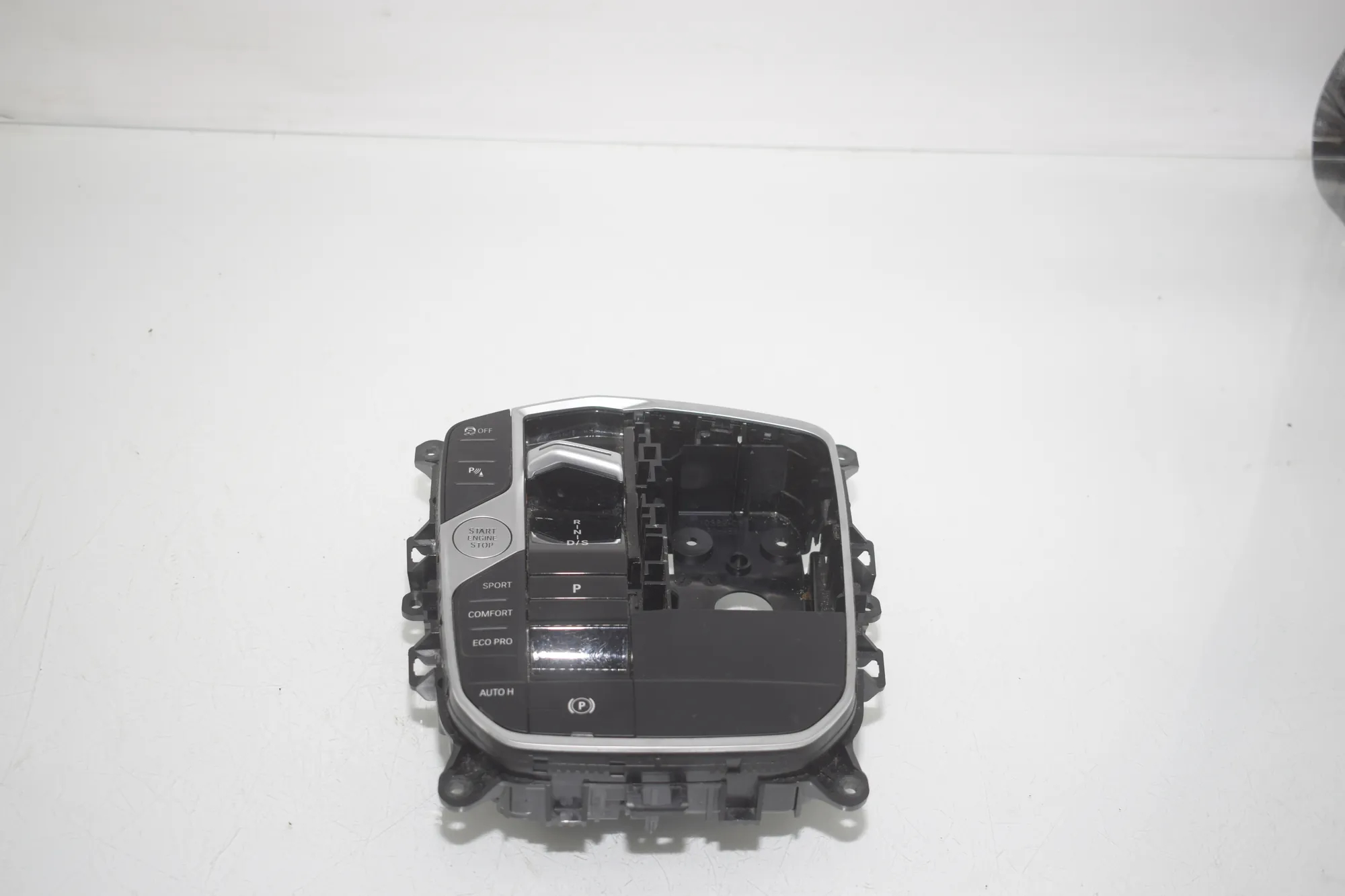 Gear Shifting Mechanism – OEM 5A6AEA0 · BMW 3 Touring (G21) BMW 3 Touring (G21) 320 d Mild-Hybrid 2023