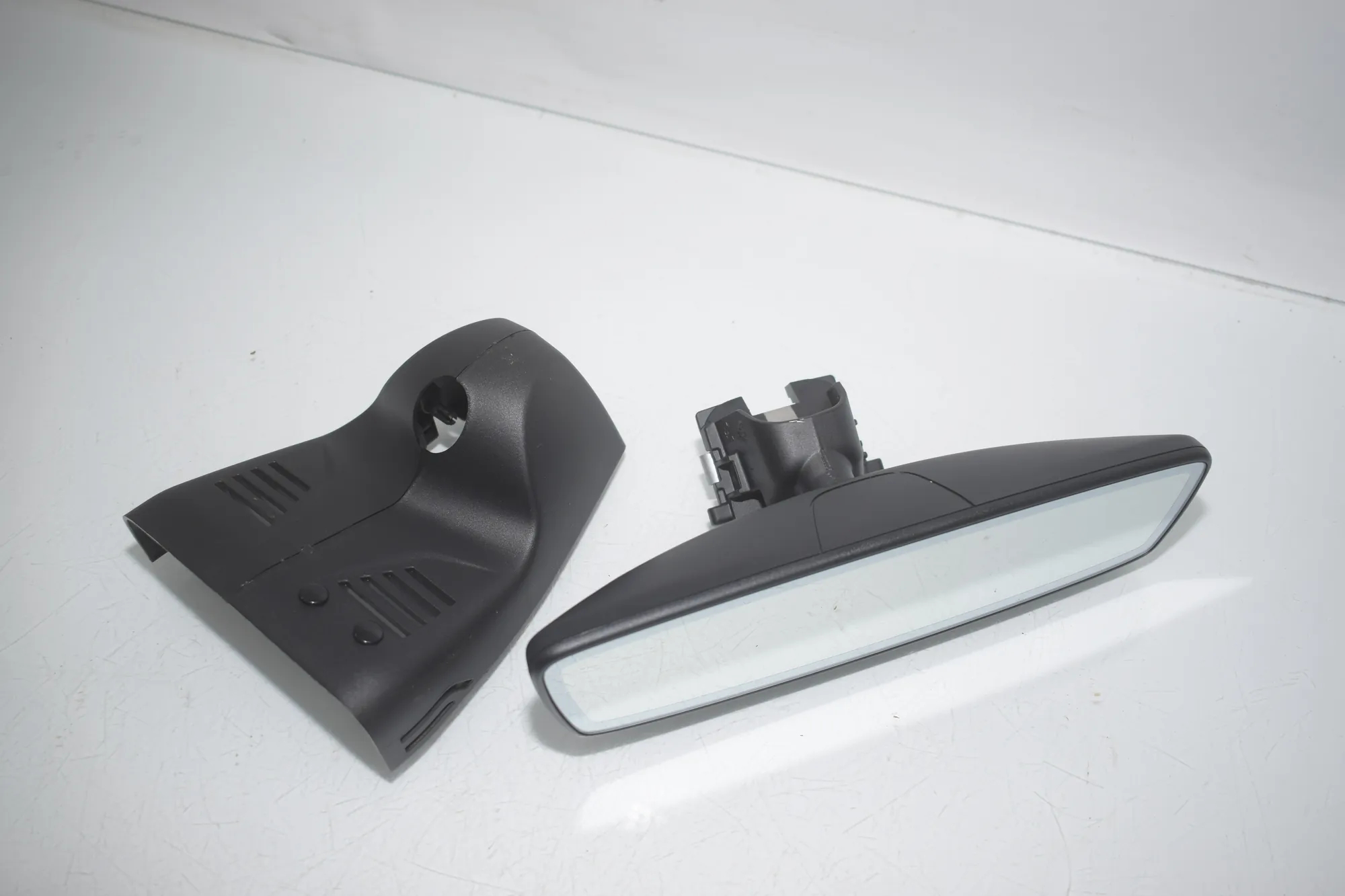 Interior Rear View Mirror – OEM 6830615 · BMW 3 Touring (G21) BMW 3 Touring (G21) 320 d Mild-Hybrid 2023 – 3