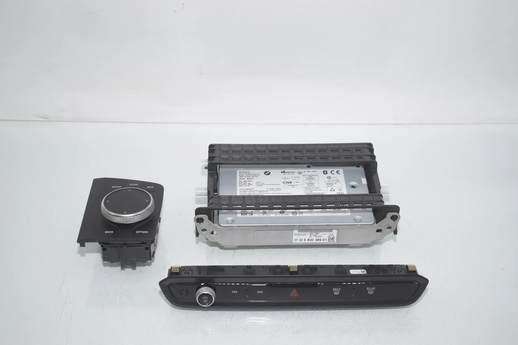 Navigation Control Unit – OEM 5A371C4 · BMW 3 Touring (G21) BMW 3 Touring (G21) 320 d Mild-Hybrid 2023