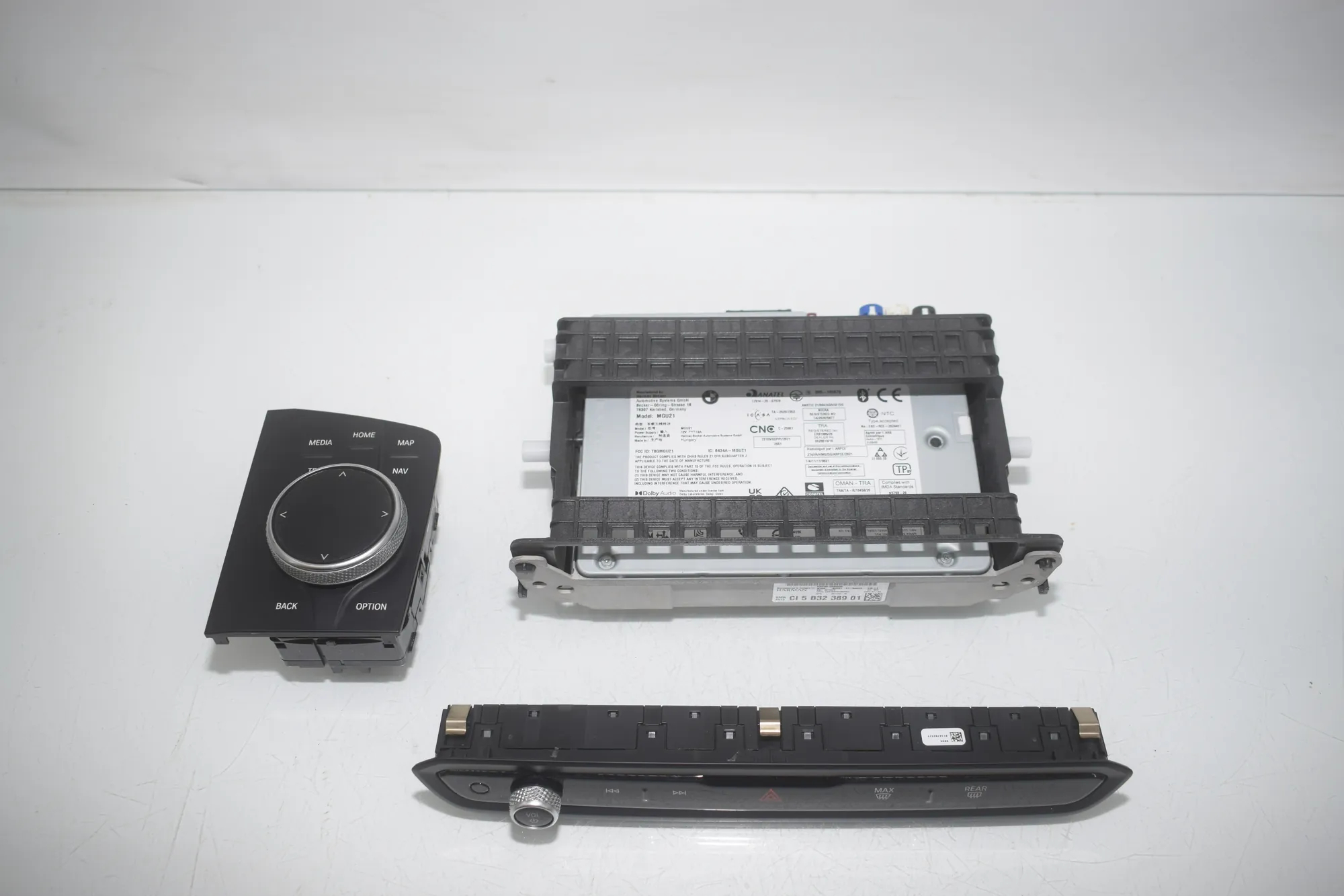 Navigation Control Unit – OEM 5A371C4 · BMW 3 Touring (G21) BMW 3 Touring (G21) 320 d Mild-Hybrid 2023 – 2