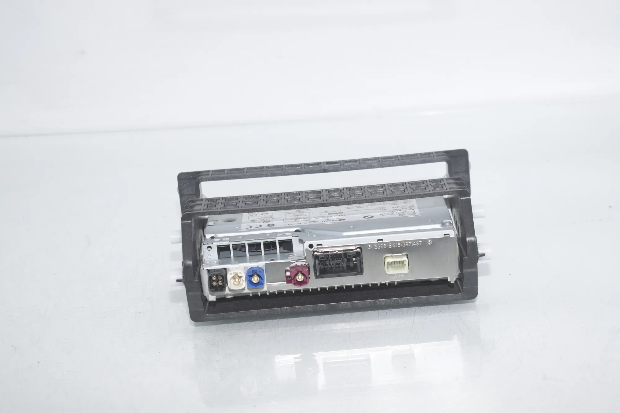 Navigation Control Unit – OEM 5A371C4 · BMW 3 Touring (G21) BMW 3 Touring (G21) 320 d Mild-Hybrid 2023 – 9