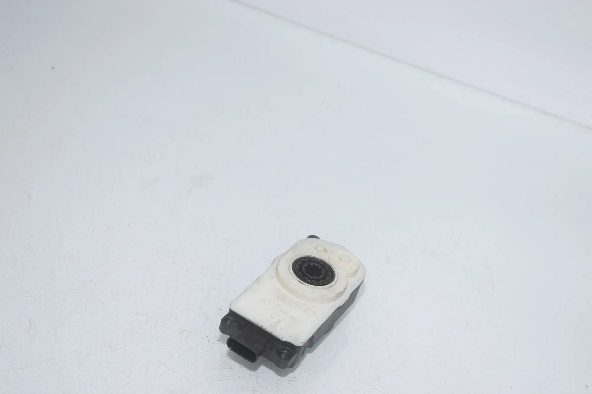 Air Flap Motor – OEM 9881646 · BMW 3 Touring (G21) BMW 3 Touring (G21) 320 d Mild-Hybrid 2023