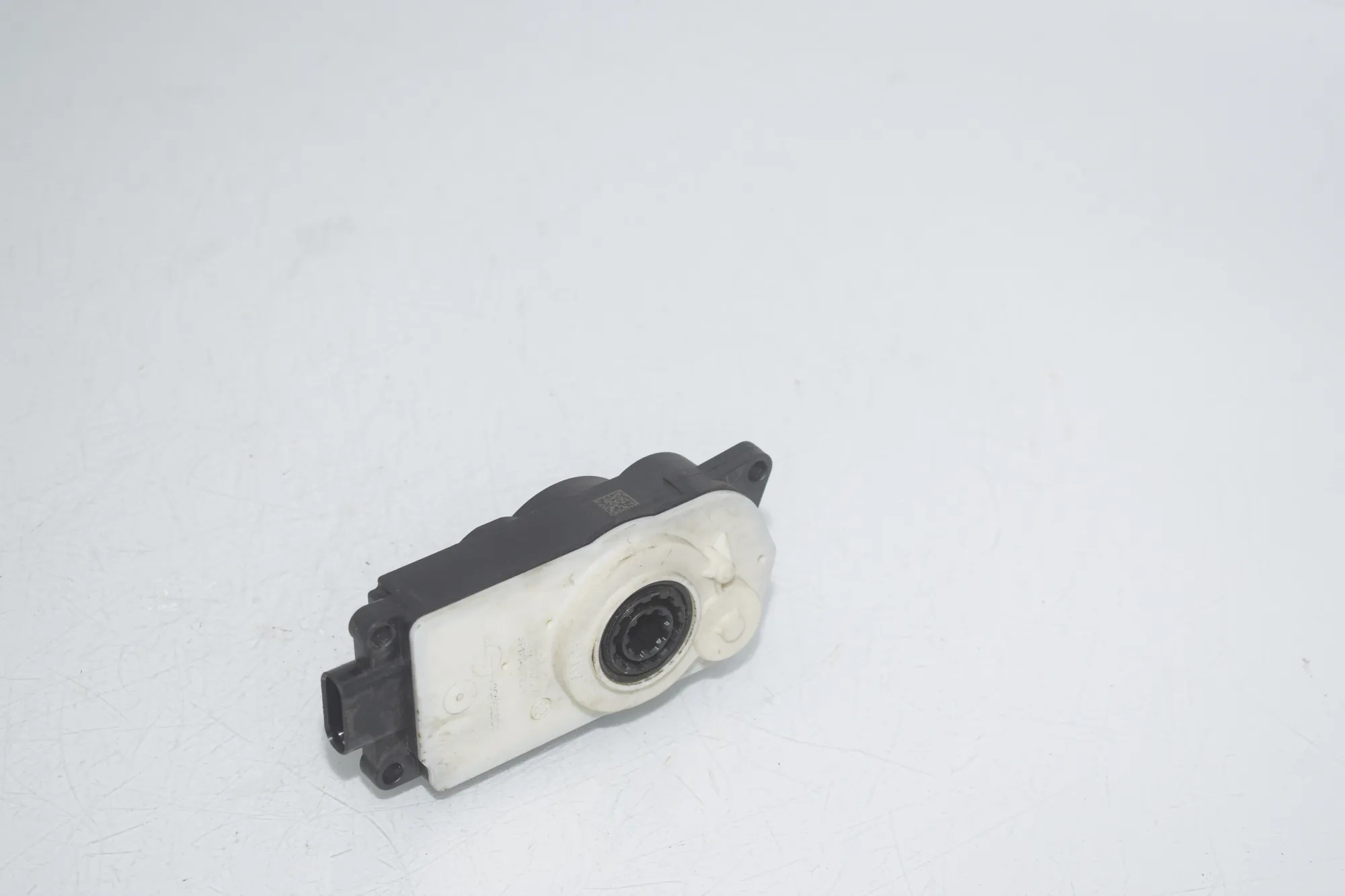 Air Flap Motor – OEM 9881646 · BMW 3 Touring (G21) BMW 3 Touring (G21) 320 d Mild-Hybrid 2023 – 2