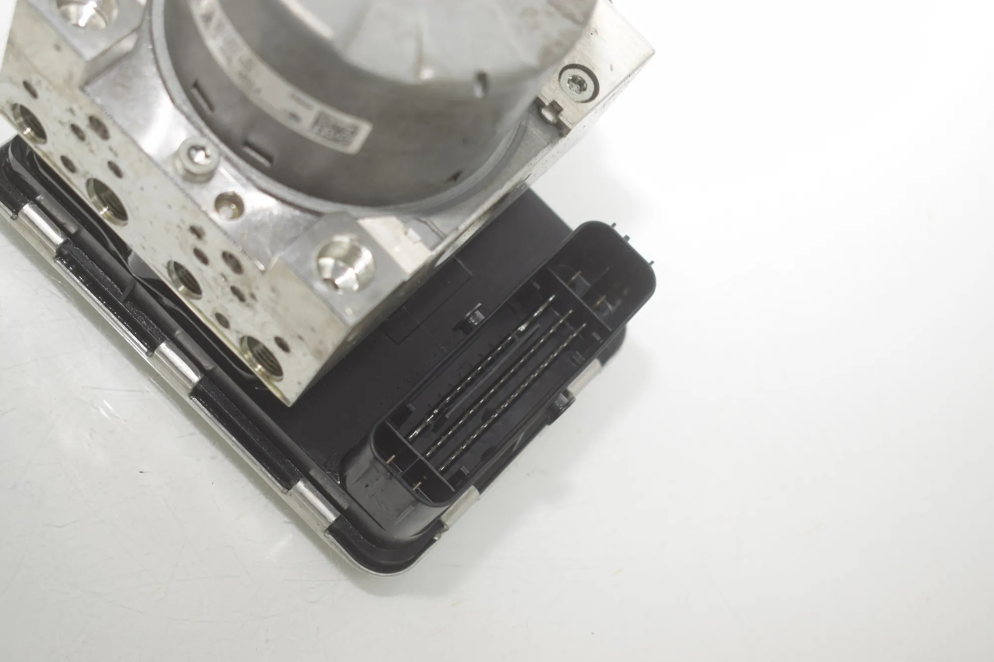 ABS Pump – OEM 5A7F0A7 · BMW 3 Touring (G21) BMW 3 Touring (G21) 320 d Mild-Hybrid 2023 – 5