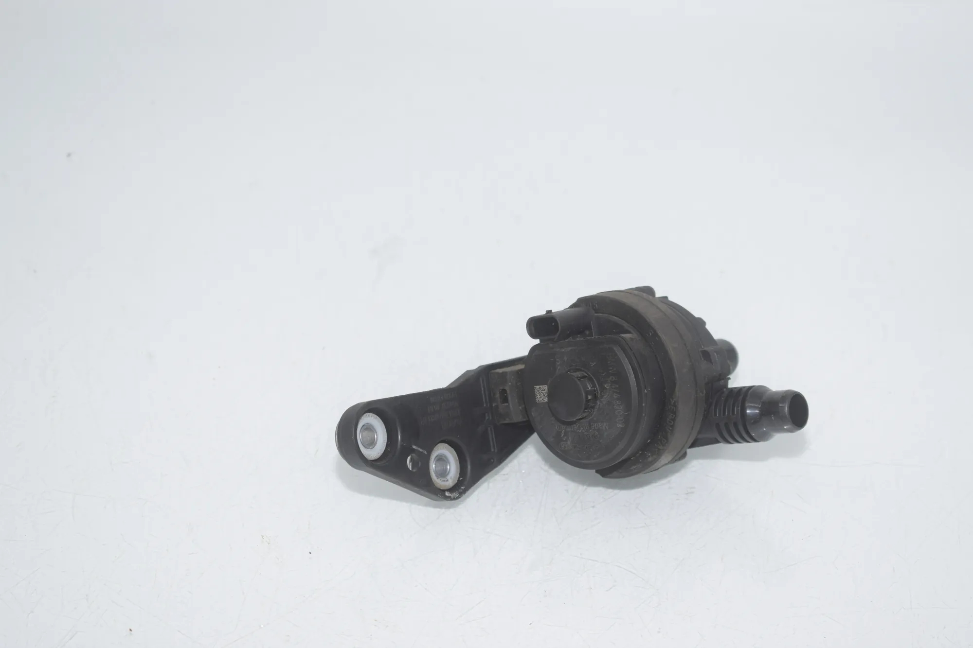 Auxiliary Water Pump – OEM 8474820 · BMW 3 Touring (G21) BMW 3 Touring (G21) 320 d Mild-Hybrid 2023