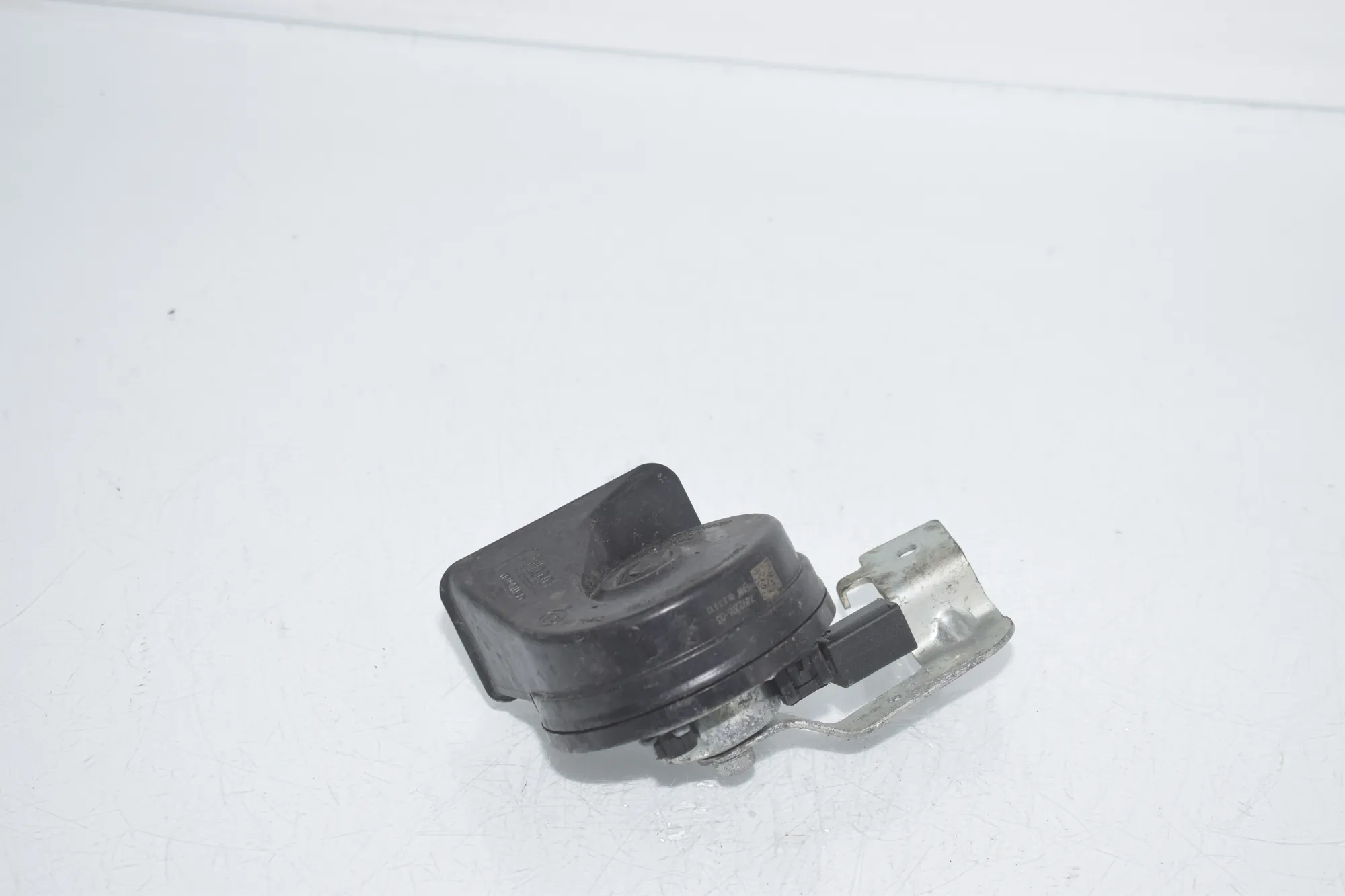 Horn Signal – OEM 7492206 · BMW 3 Touring (G21) BMW 3 Touring (G21) 320 d Mild-Hybrid 2023
