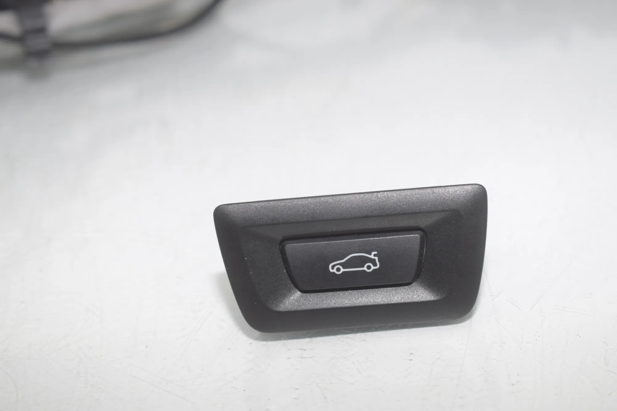 Electric Tailgate Opening Kit – OEM 5A19DB2 · BMW 3 Touring (G21) BMW 3 Touring (G21) 320 d Mild-Hybrid 2023 – 7