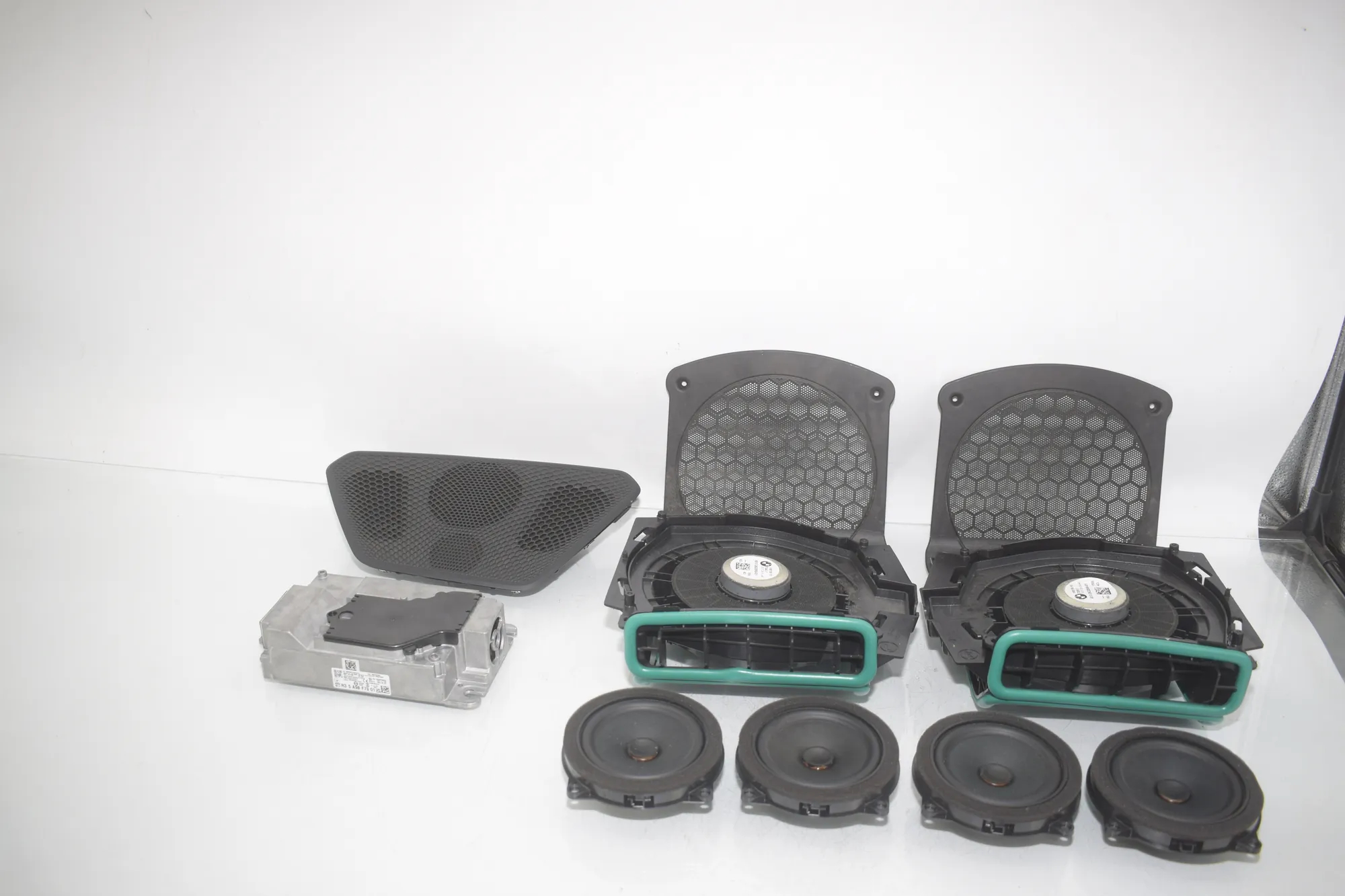 Sound Audio System Set – OEM 2622565 · BMW 3 Touring (G21) BMW 3 Touring (G21) 320 d Mild-Hybrid 2023