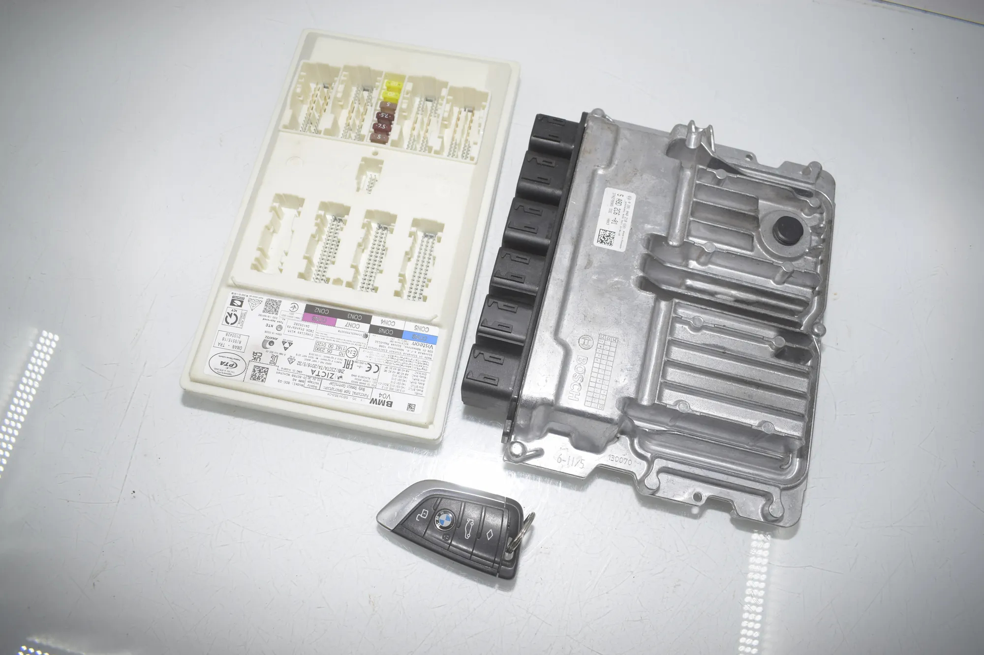 Engine Ignition ECU Set – OEM 5B31353 · BMW 3 Touring (G21) BMW 3 Touring (G21) 320 d Mild-Hybrid 2023 – 2