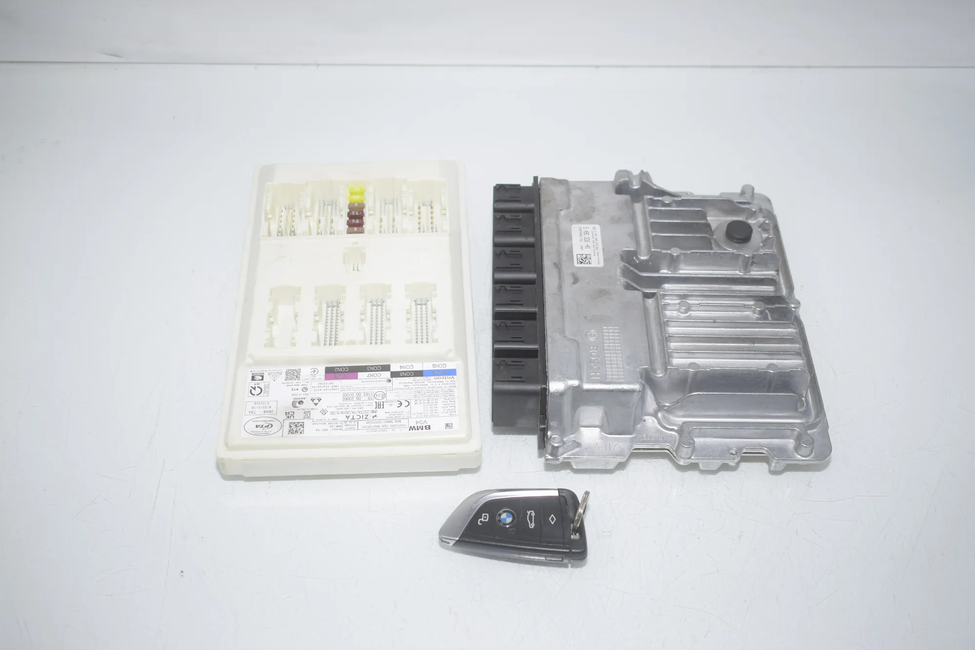 Engine Ignition ECU Set – OEM 5B31353 · BMW 3 Touring (G21) BMW 3 Touring (G21) 320 d Mild-Hybrid 2023