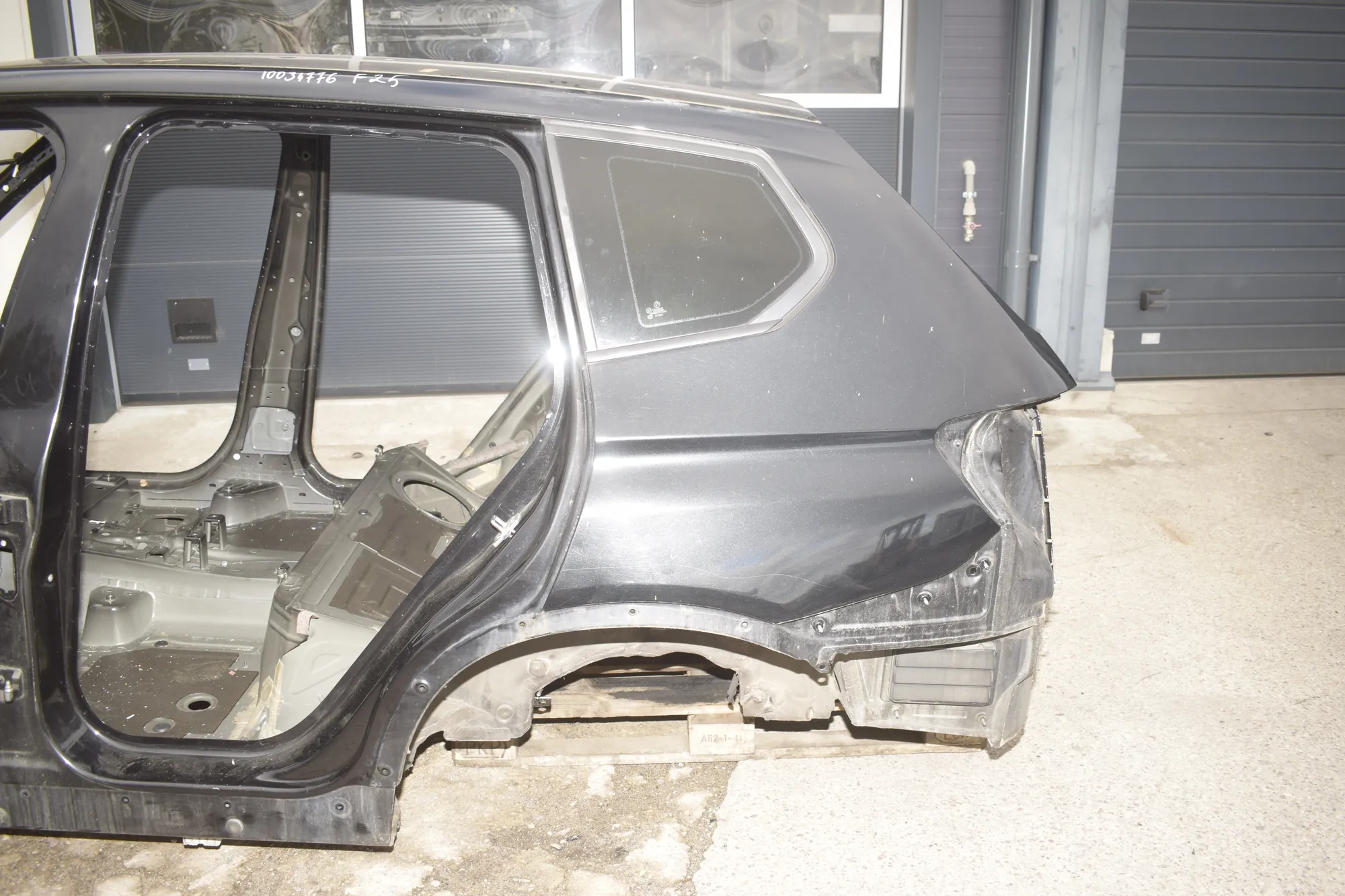 Rear Left Quarter Panel · BMW X3 (F25) BMW X3 (F25) xDrive 30 d 2012