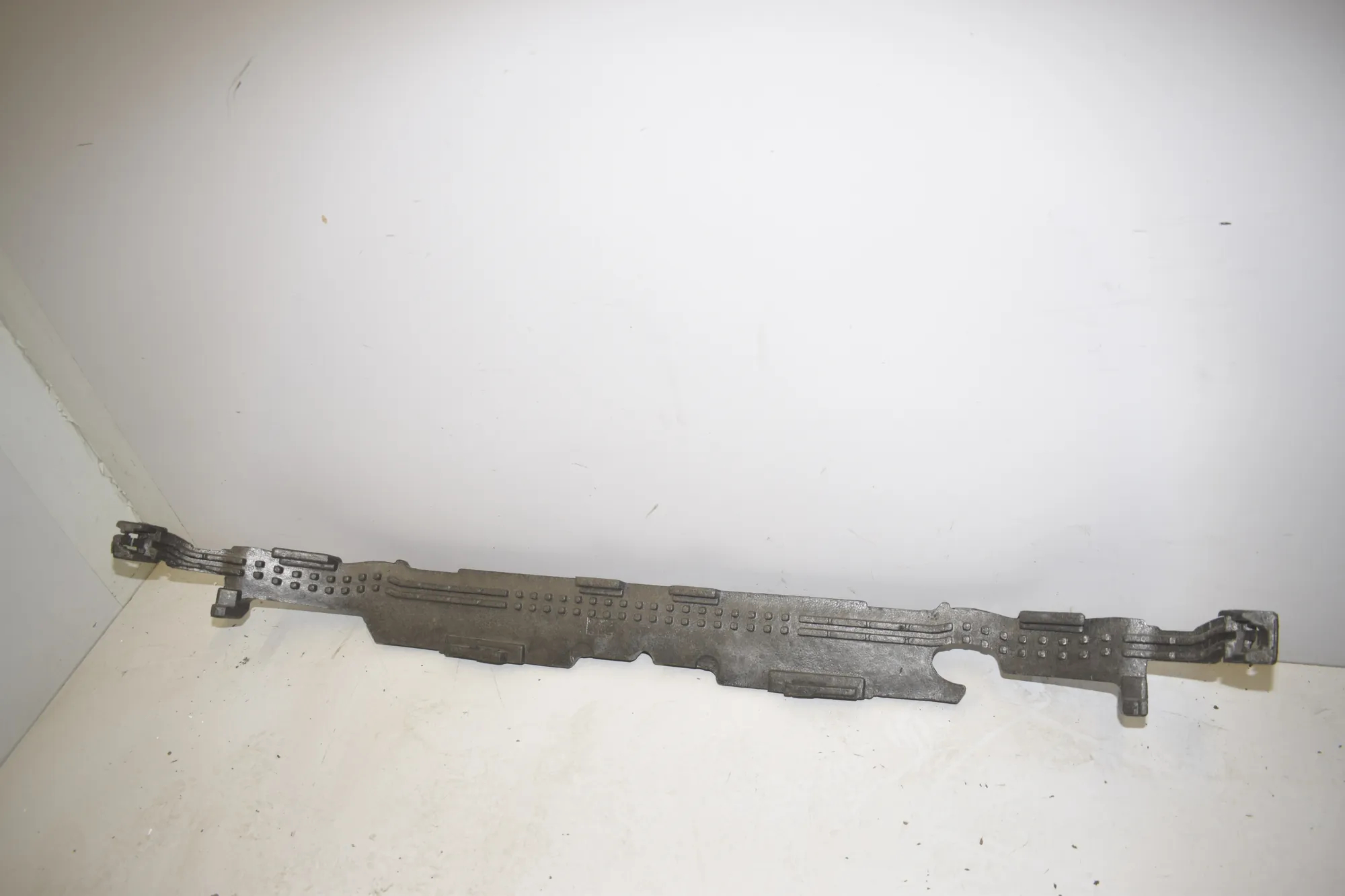 Front Bumper Foam – OEM 5A09B73 · BMW X1 (U11) BMW X1 (U11) BMW X1 (U11) sDrive 18 i 2022 – 4