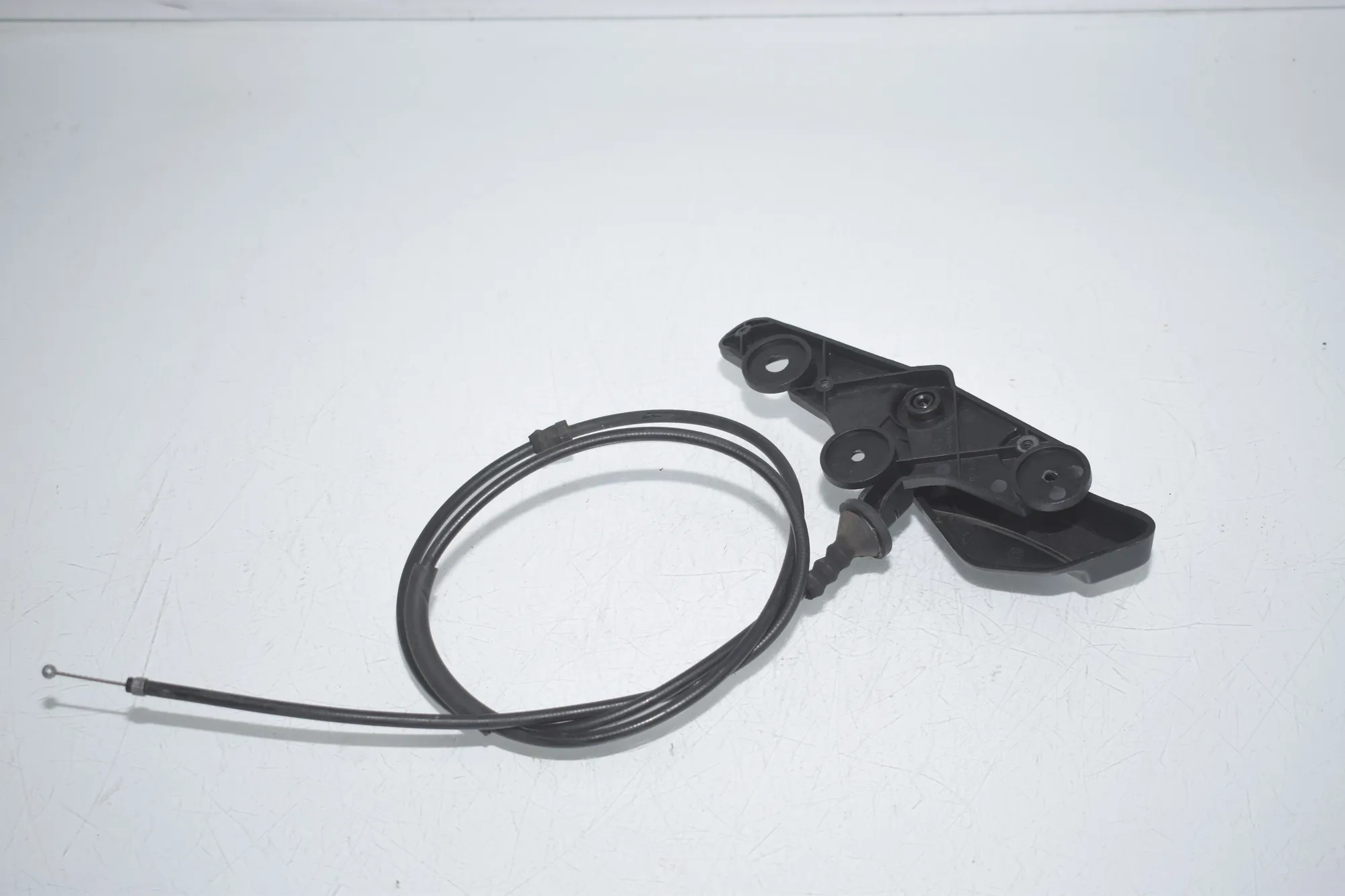 Bonnet Lock Cable – OEM 7210728 · BMW X3 (F25) BMW X3 (F25) xDrive 30 d 2012 – 2