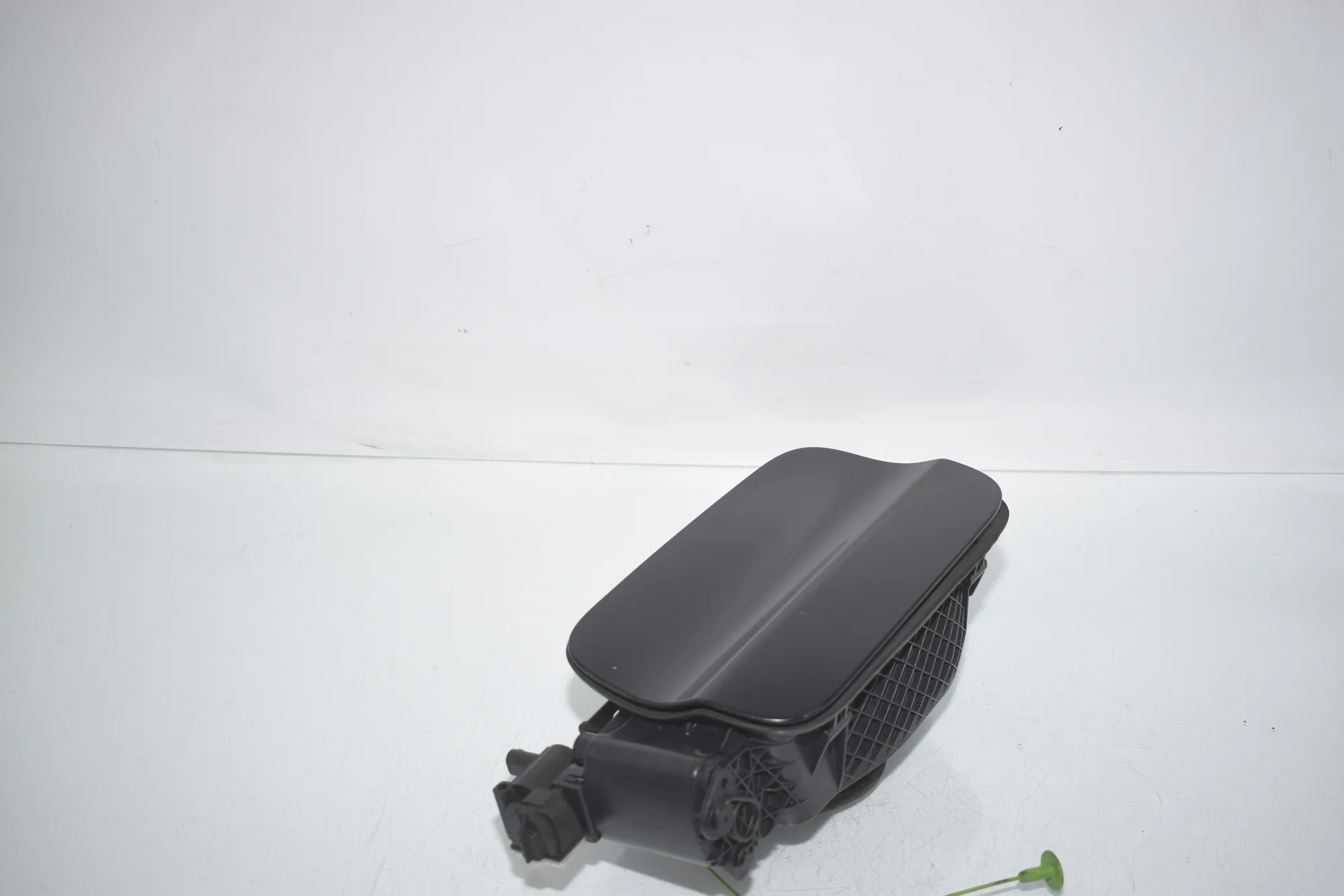 Fuel Tank Flap Cap – OEM 7238086 · BMW X3 (F25) BMW X3 (F25) xDrive 30 d 2012 – 3