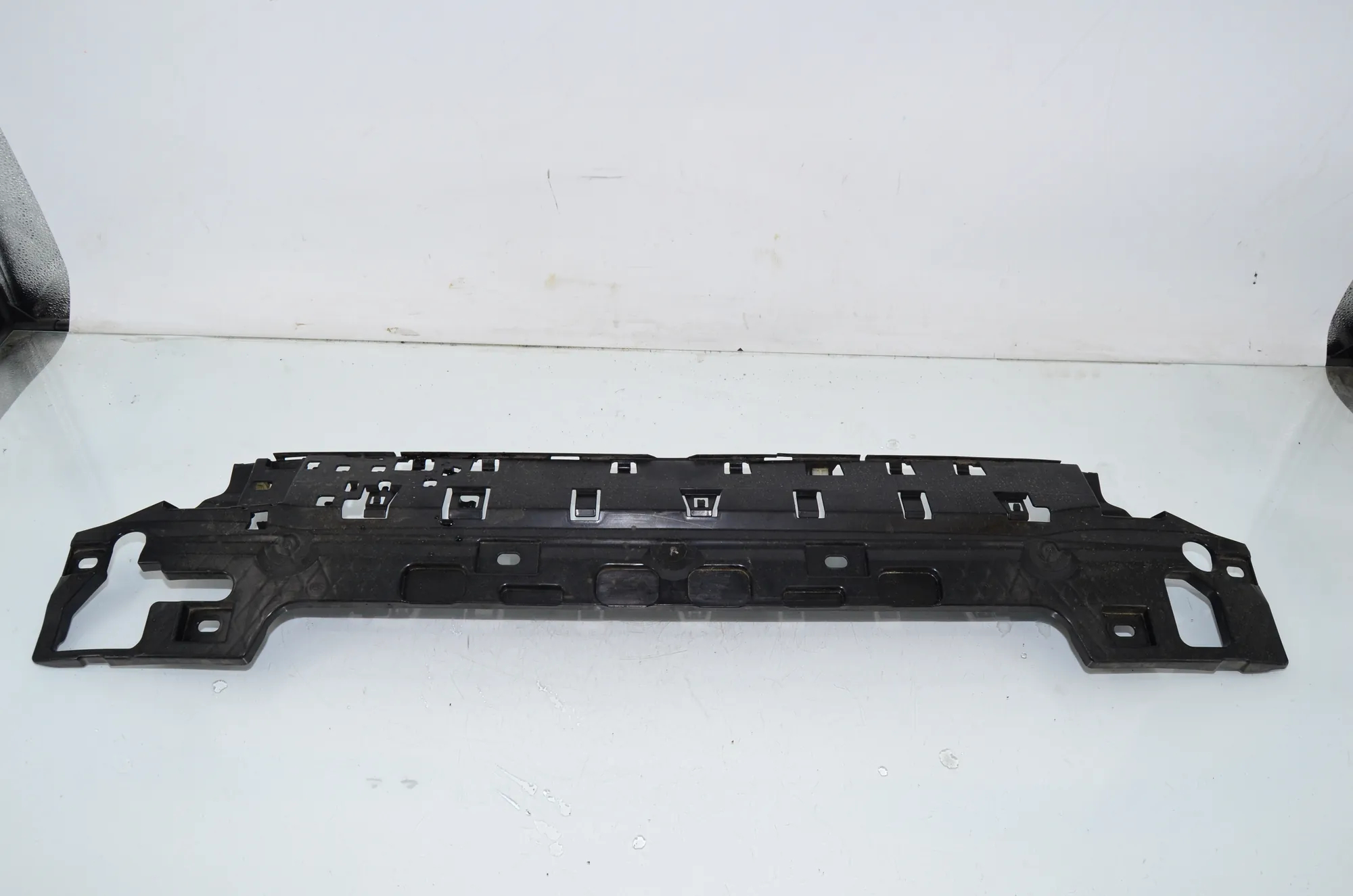 Rear Bumper Middle Bracket – OEM 5A243E0 · BMW 3 Touring (G21) (2019 - -) 320 d Mild-Hybrid 2024 – 2