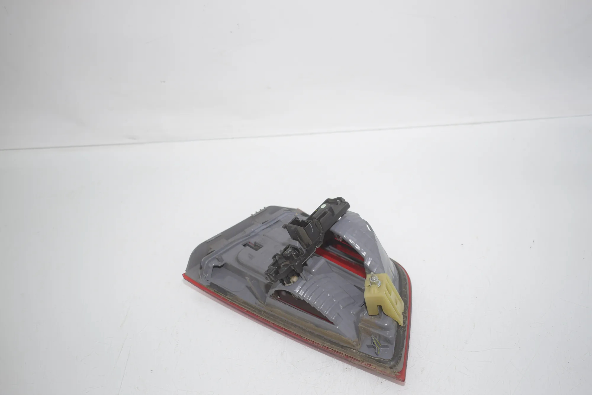 Left Side Tailgate Tail Light – OEM 7217309 · BMW X3 (F25) BMW X3 (F25) xDrive 30 d 2012 – 4