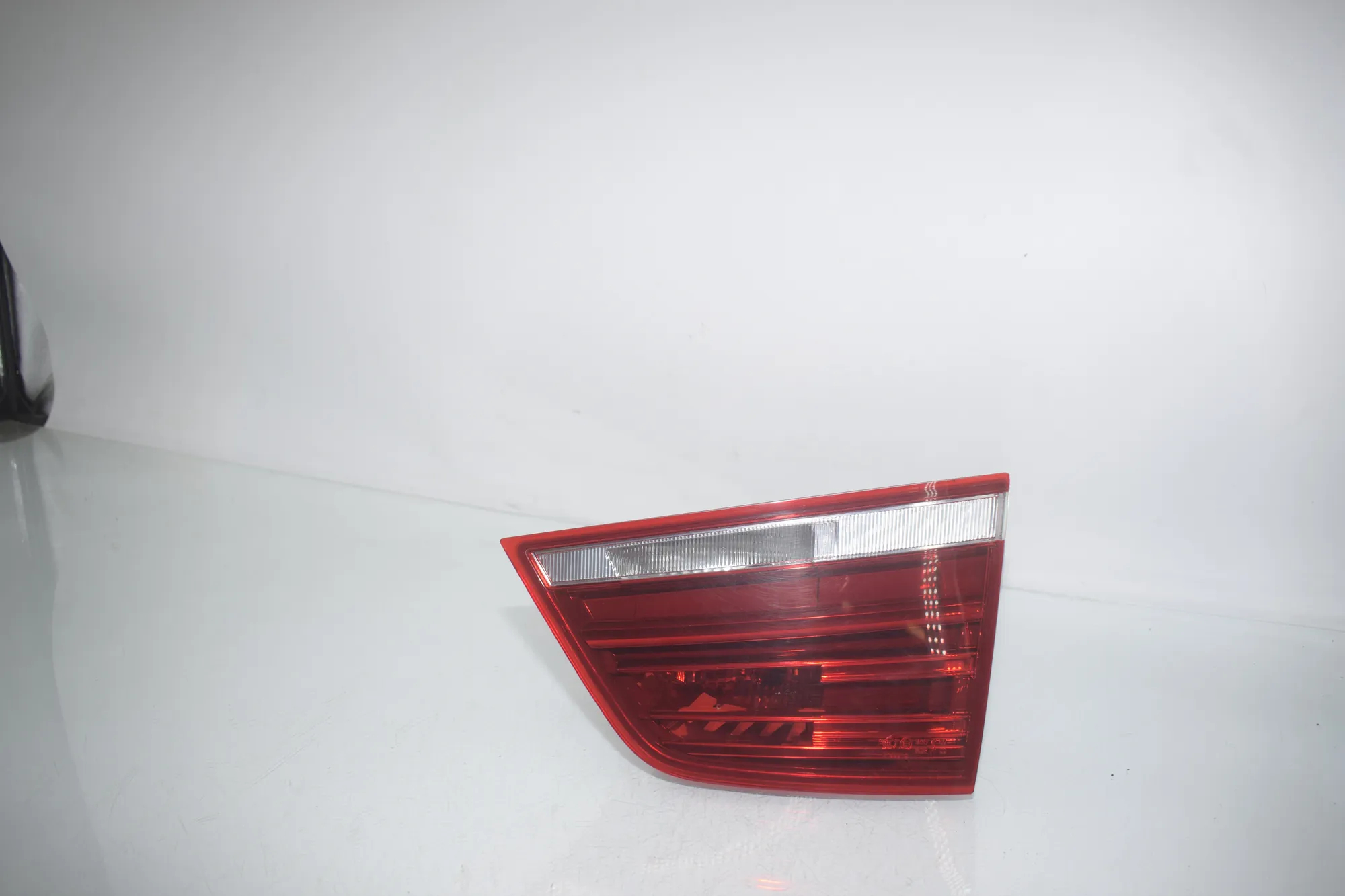 Right Side Tailgate Tail Light – OEM 7217310 · BMW X3 (F25) BMW X3 (F25) xDrive 30 d 2012 – 2