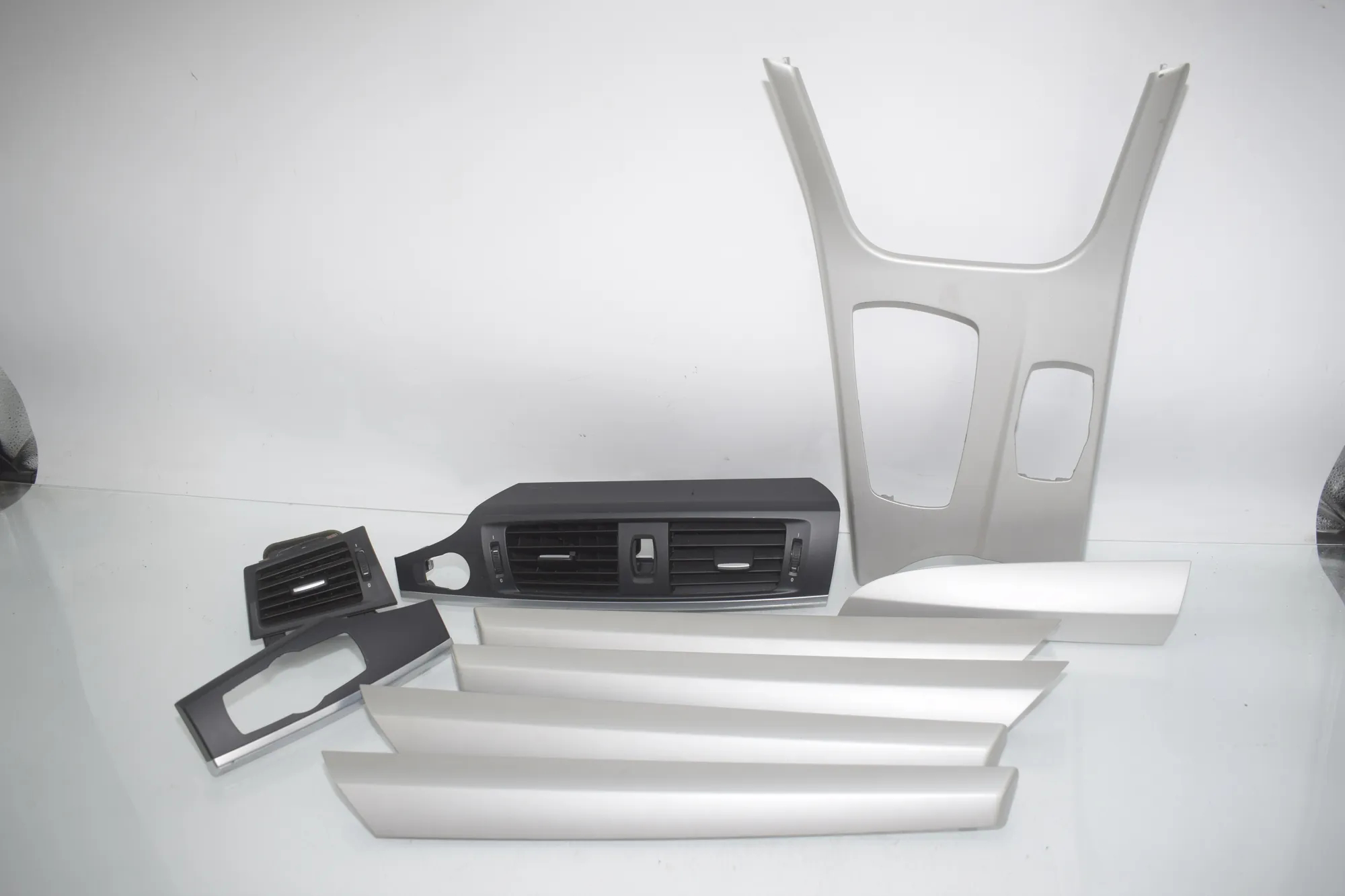 Interior Trim Strips Kit – OEM 9184481 · BMW X3 (F25) BMW X3 (F25) xDrive 30 d 2012 – 3