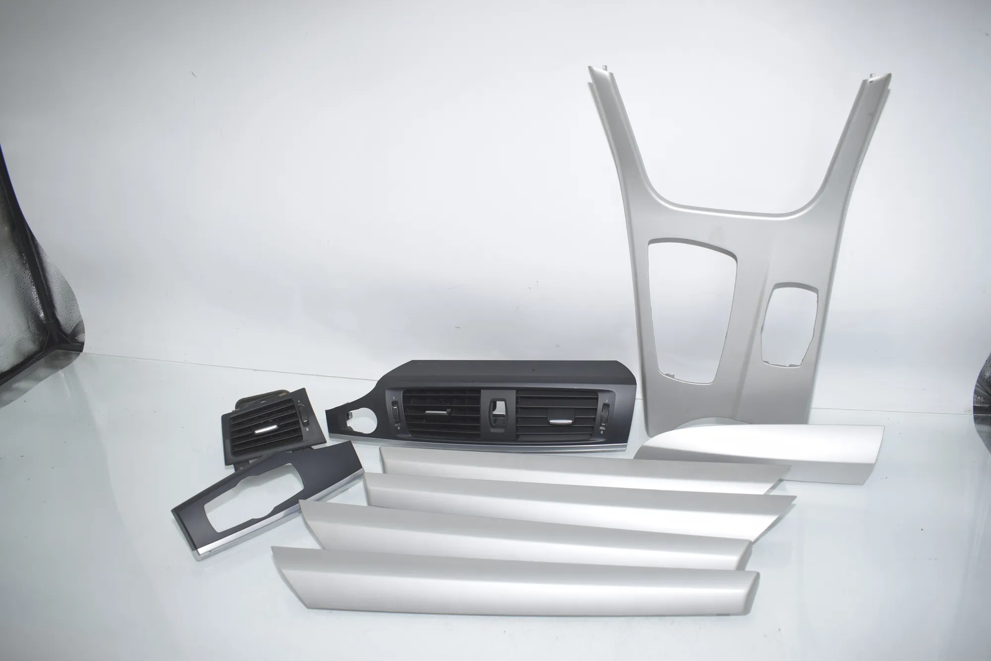 Interior Trim Strips Kit – OEM 9184481 · BMW X3 (F25) BMW X3 (F25) xDrive 30 d 2012 – 2