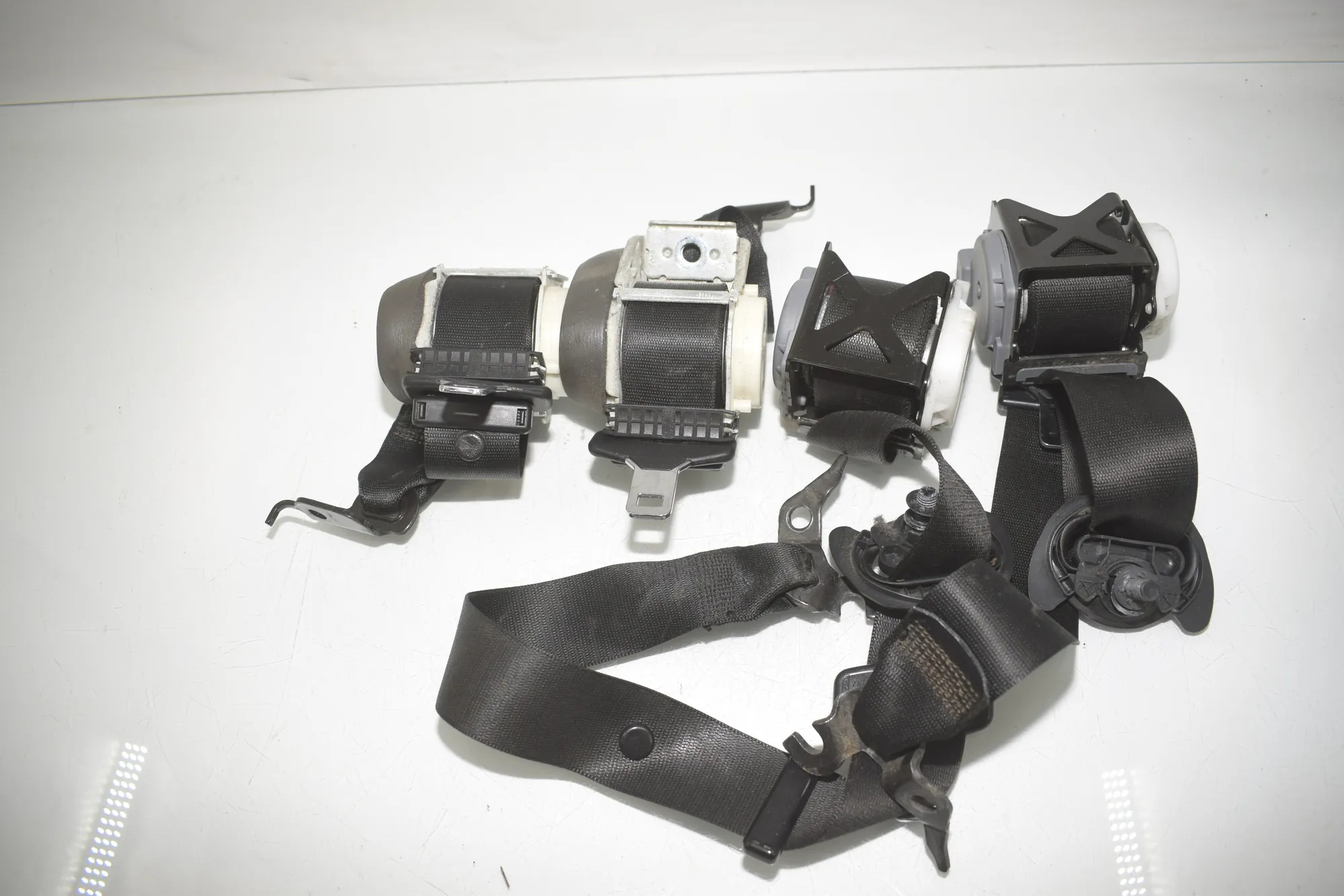 Rear Left Seatbelt – OEM 7258445 · BMW X3 (F25) BMW X3 (F25) xDrive 30 d 2012 – 4