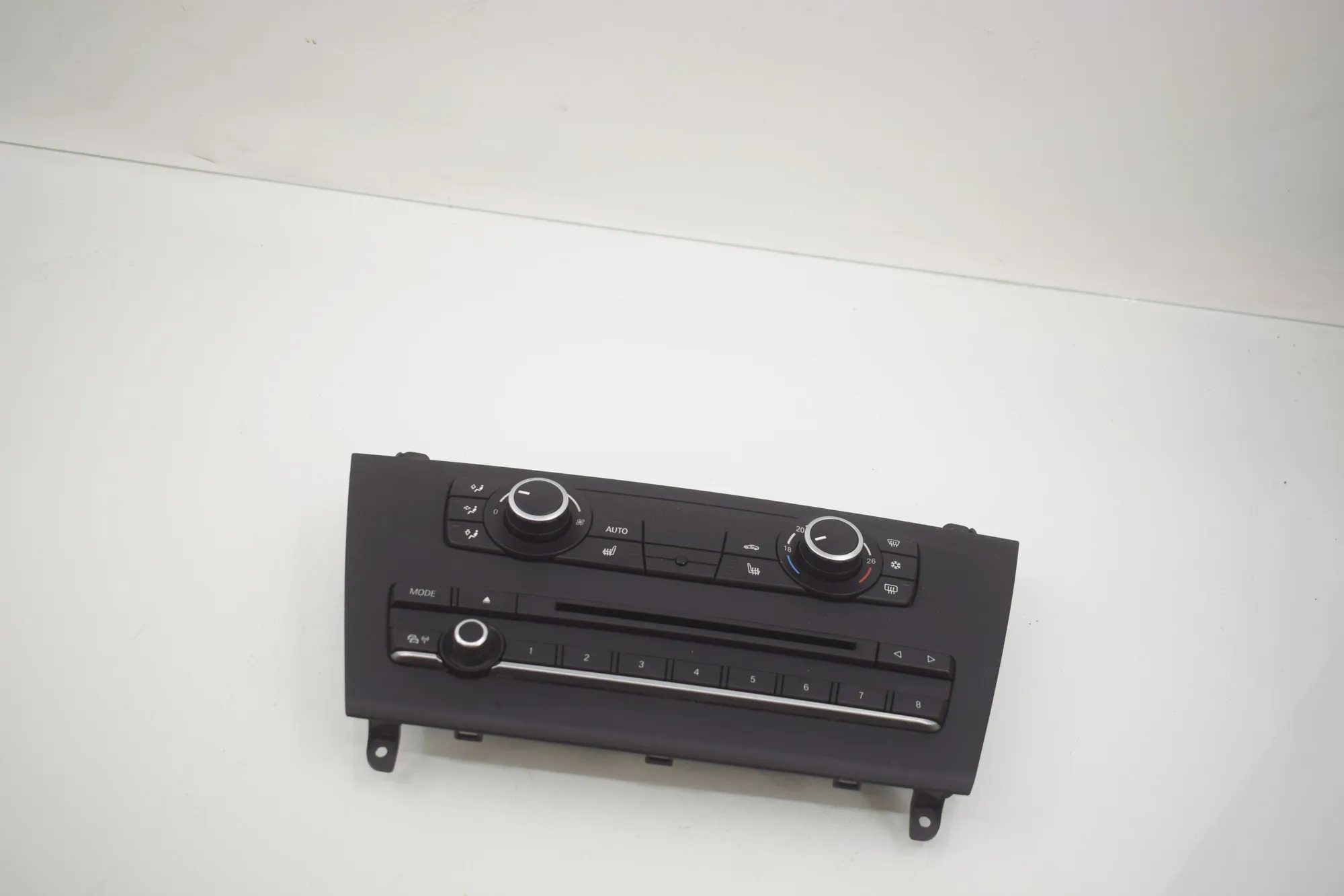 Climate Control Unit – OEM 9284599 · BMW X3 (F25) BMW X3 (F25) xDrive 30 d 2012