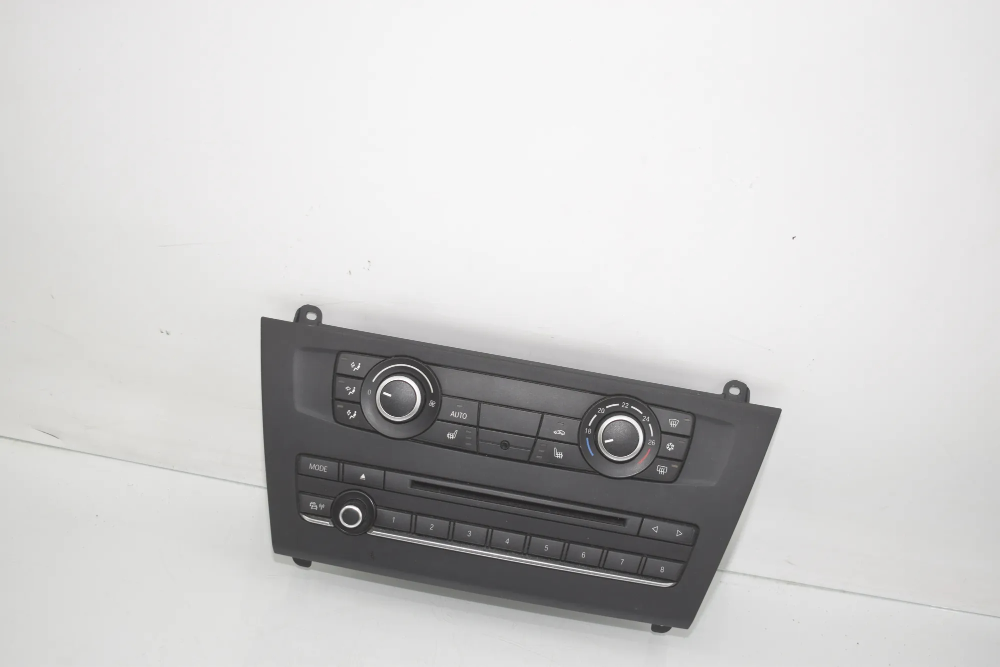 Climate Control Unit – OEM 9284599 · BMW X3 (F25) BMW X3 (F25) xDrive 30 d 2012 – 2
