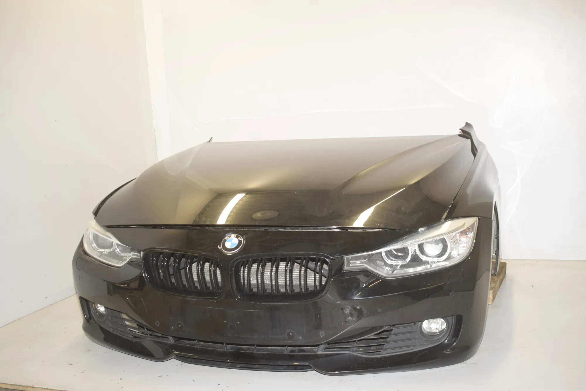 Front – OEM 8672104 · BMW 3 (F30, F80) BMW 3 (F30, F80) 320 i 2012 – 14