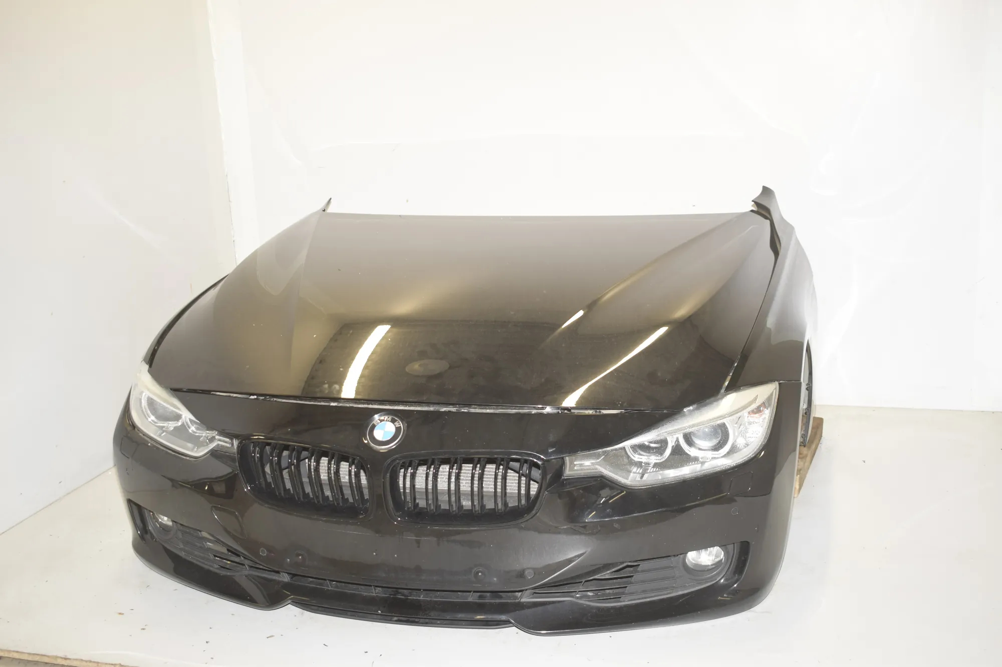 Front – OEM 8672104 · BMW 3 (F30, F80) BMW 3 (F30, F80) 320 i 2012 – 12