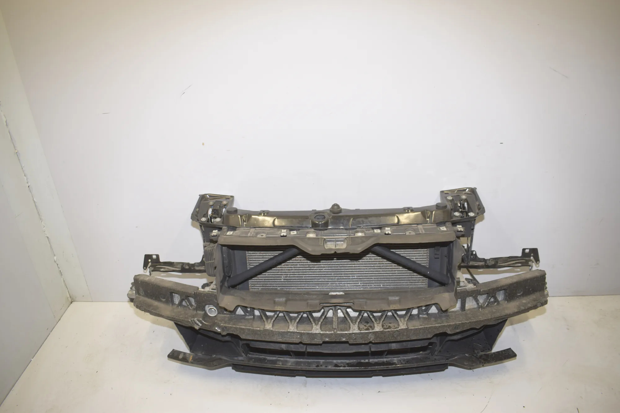 Front – OEM 8672104 · BMW 3 (F30, F80) BMW 3 (F30, F80) 320 i 2012 – 18