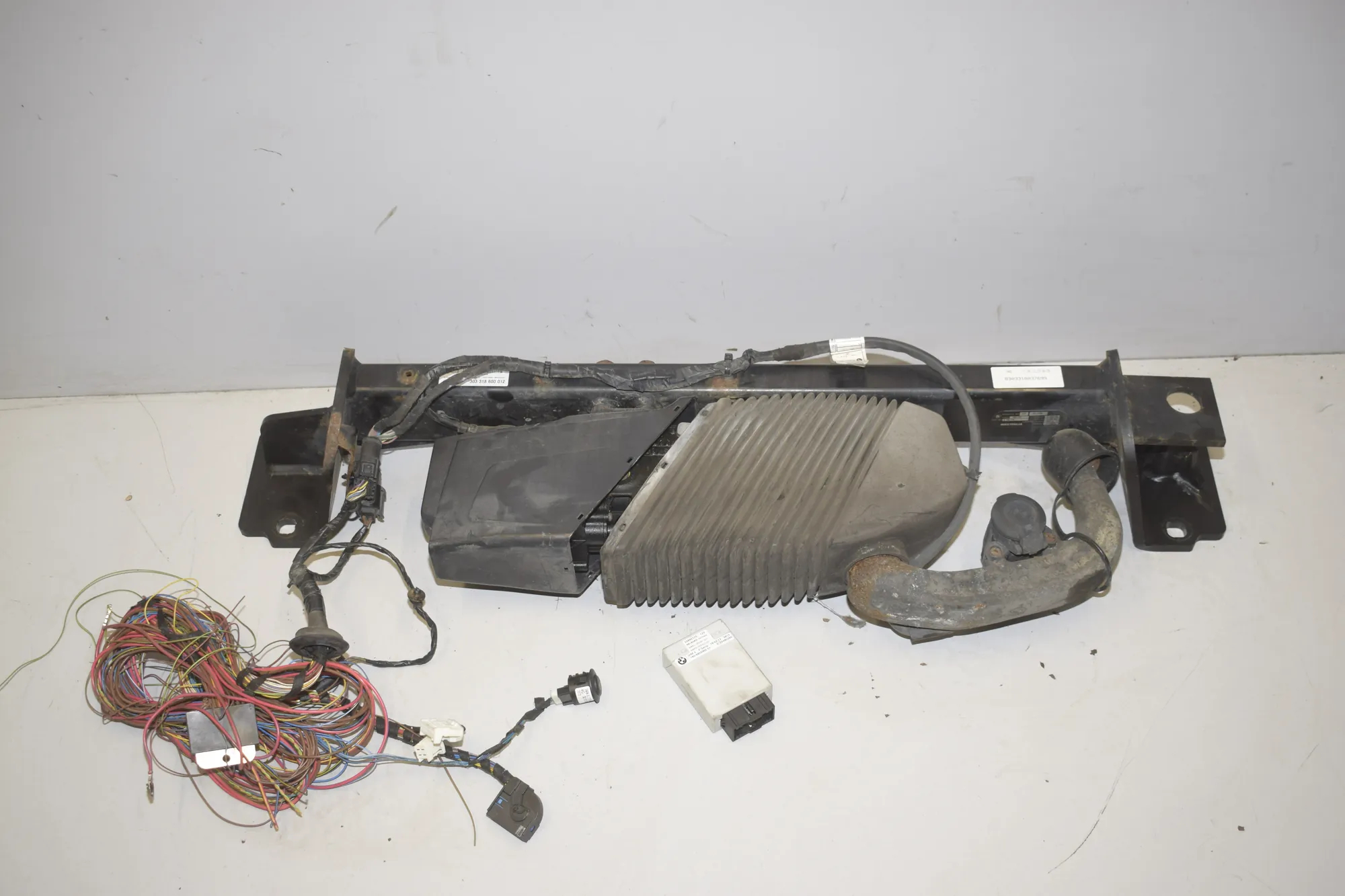 Towbar Kit – OEM 6875542 · BMW X3 (F25) BMW X3 (F25) xDrive 30 d 2012 – 2
