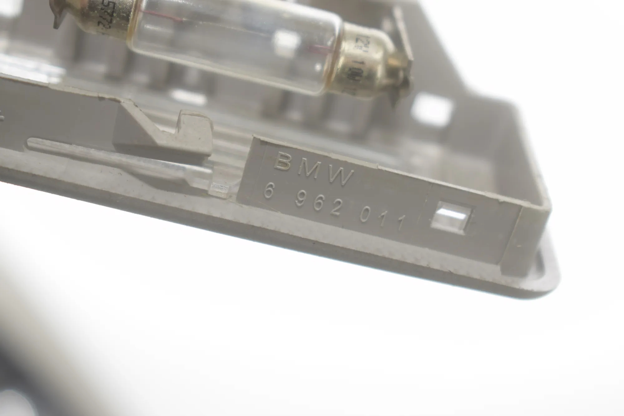 Interior Lighting – OEM 9224268 · BMW X3 (F25) BMW X3 (F25) xDrive 30 d 2012 – 7