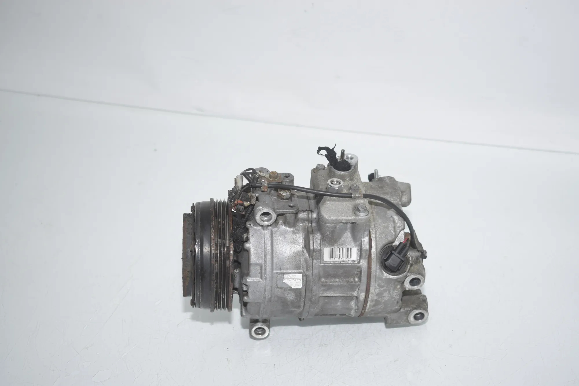 Air Condition A/C Pump – OEM 9154072 · BMW 7 (F01, F02) BMW 7 (F01, F02) 750 i 2010 – 3