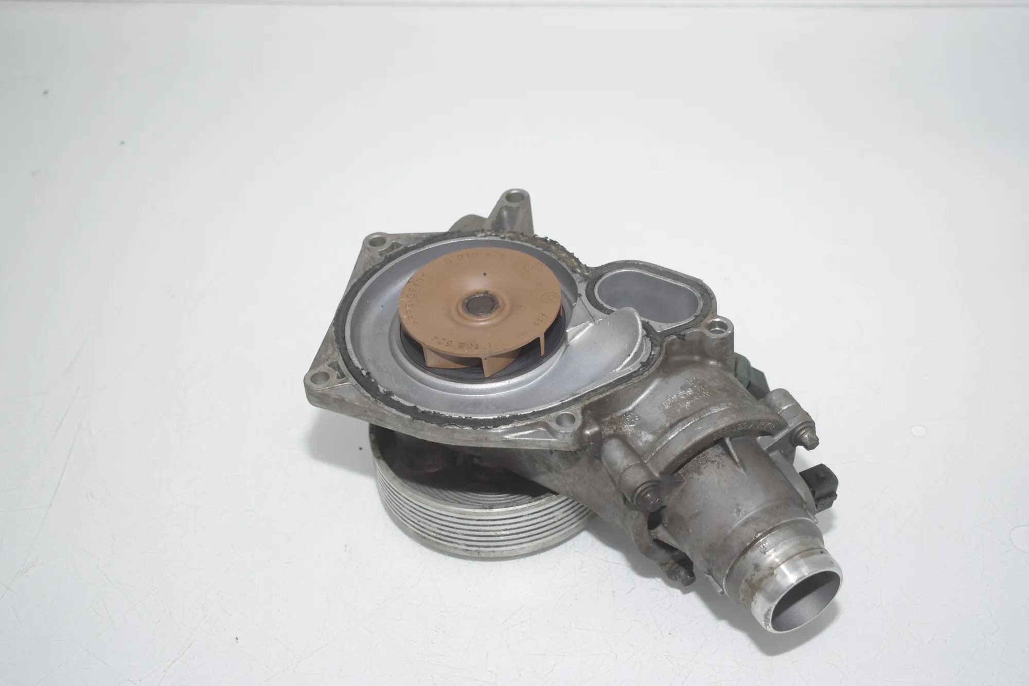 Water Pump – OEM 7548263 · BMW 7 (F01, F02) BMW 7 (F01, F02) 750 i 2010 – 3