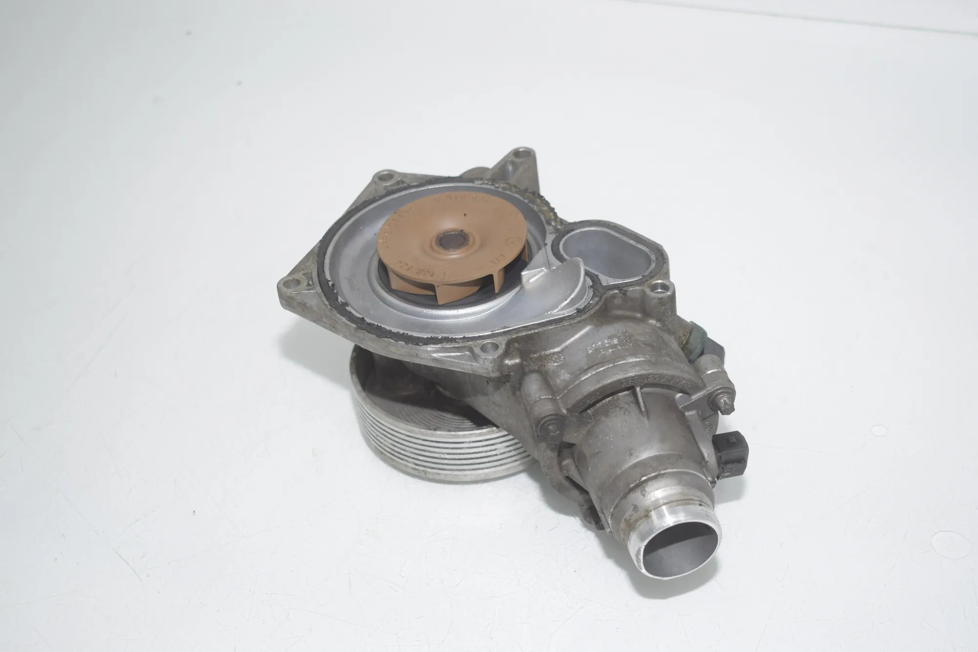 Water Pump – OEM 7548263 · BMW 7 (F01, F02) BMW 7 (F01, F02) 750 i 2010 – 4