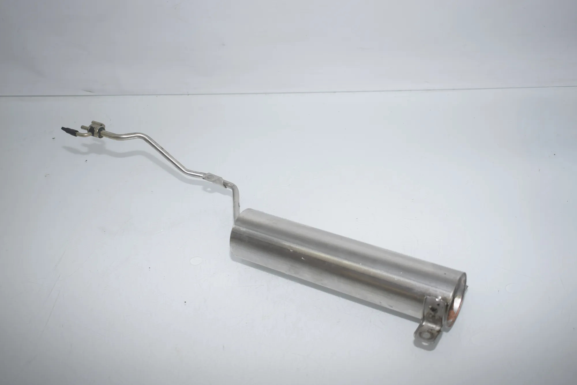 Vacuum Tank – OEM 7571303 · BMW 7 (F01, F02) BMW 7 (F01, F02) 750 i 2010 – 2