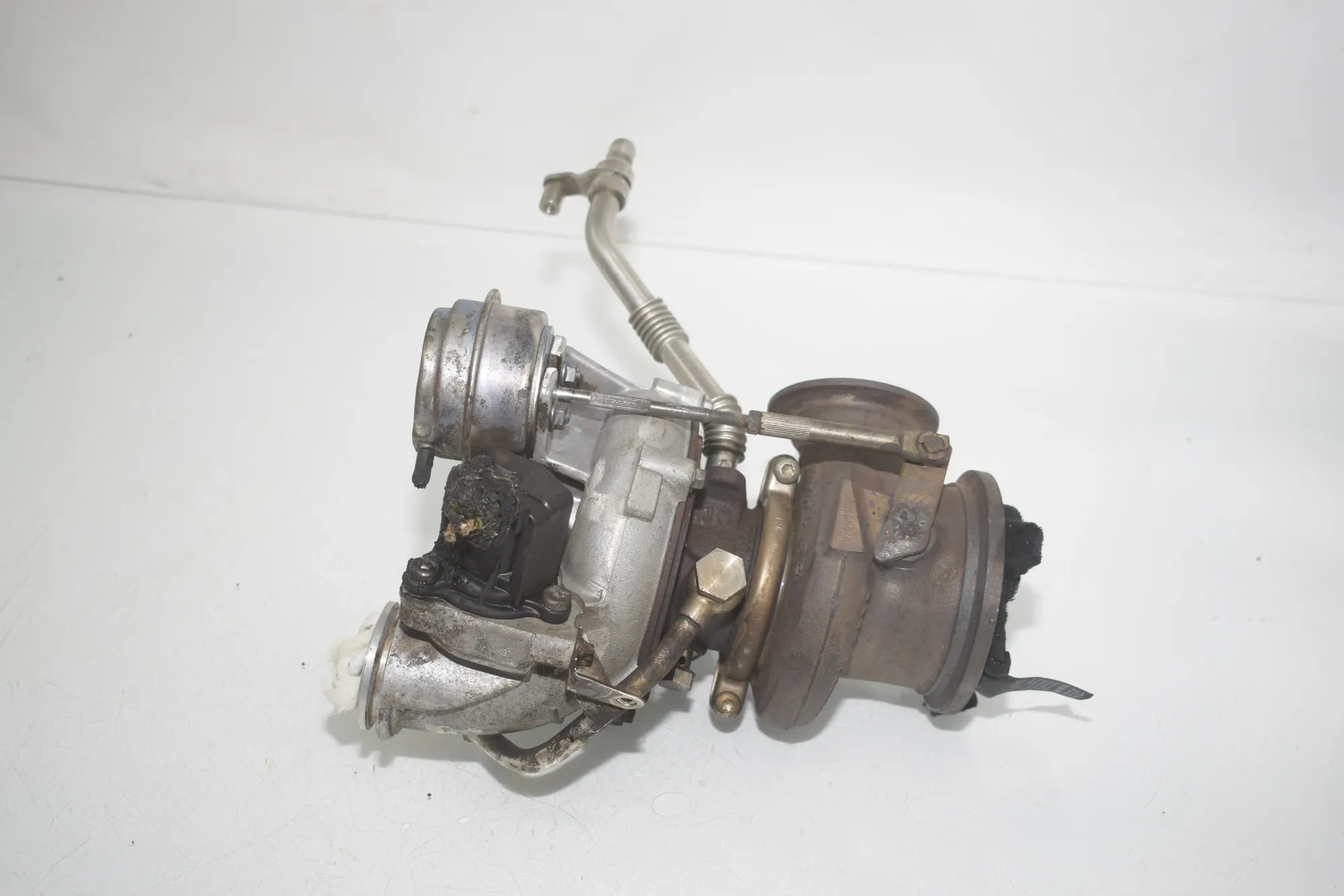 Turbocharger – OEM 7646092 · BMW 7 (F01, F02) BMW 7 (F01, F02) 750 i 2010