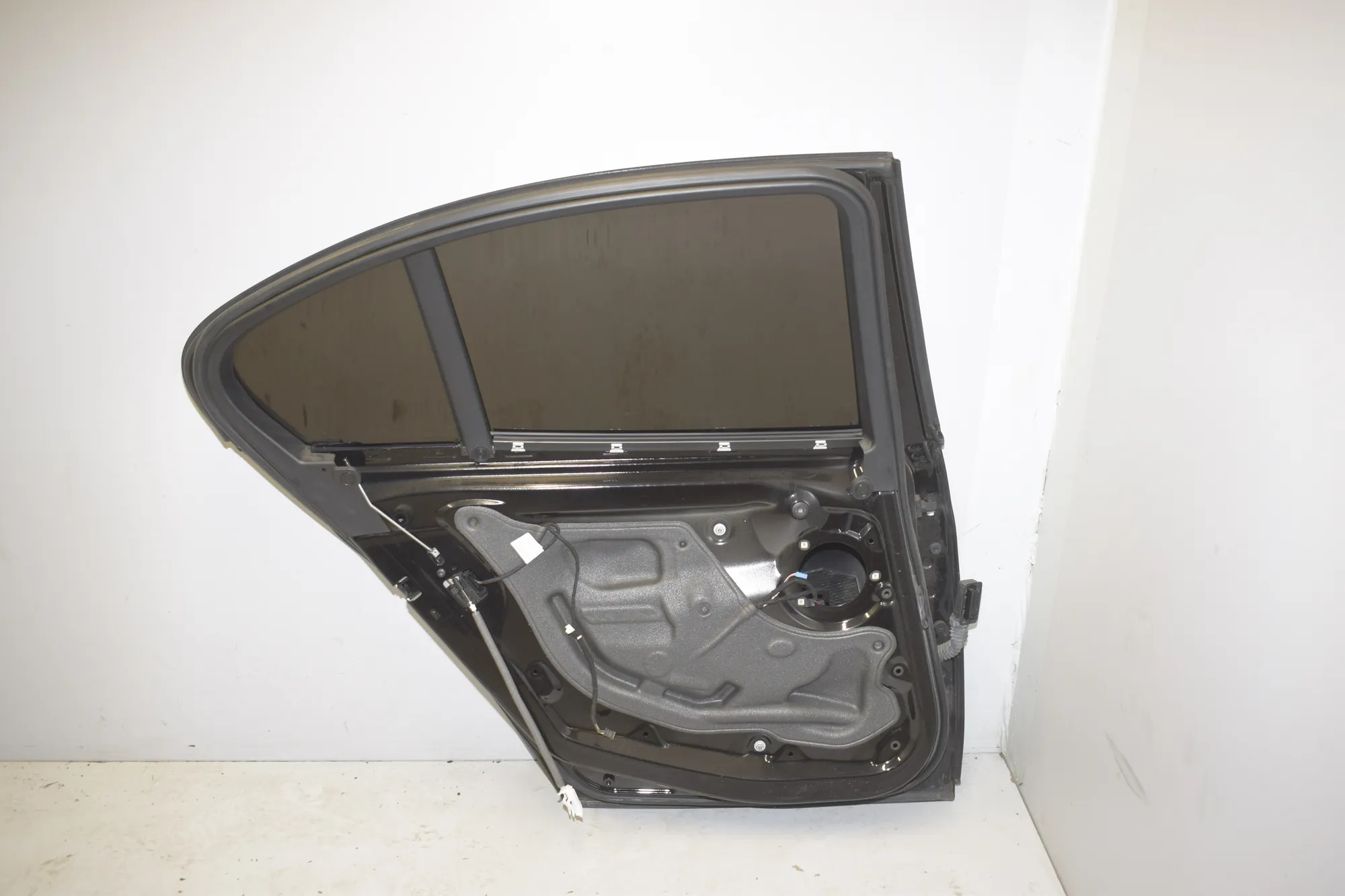 Rear Left Door · BMW 3 (F30, F80) BMW 3 (F30, F80) 320 i 2012 – 5