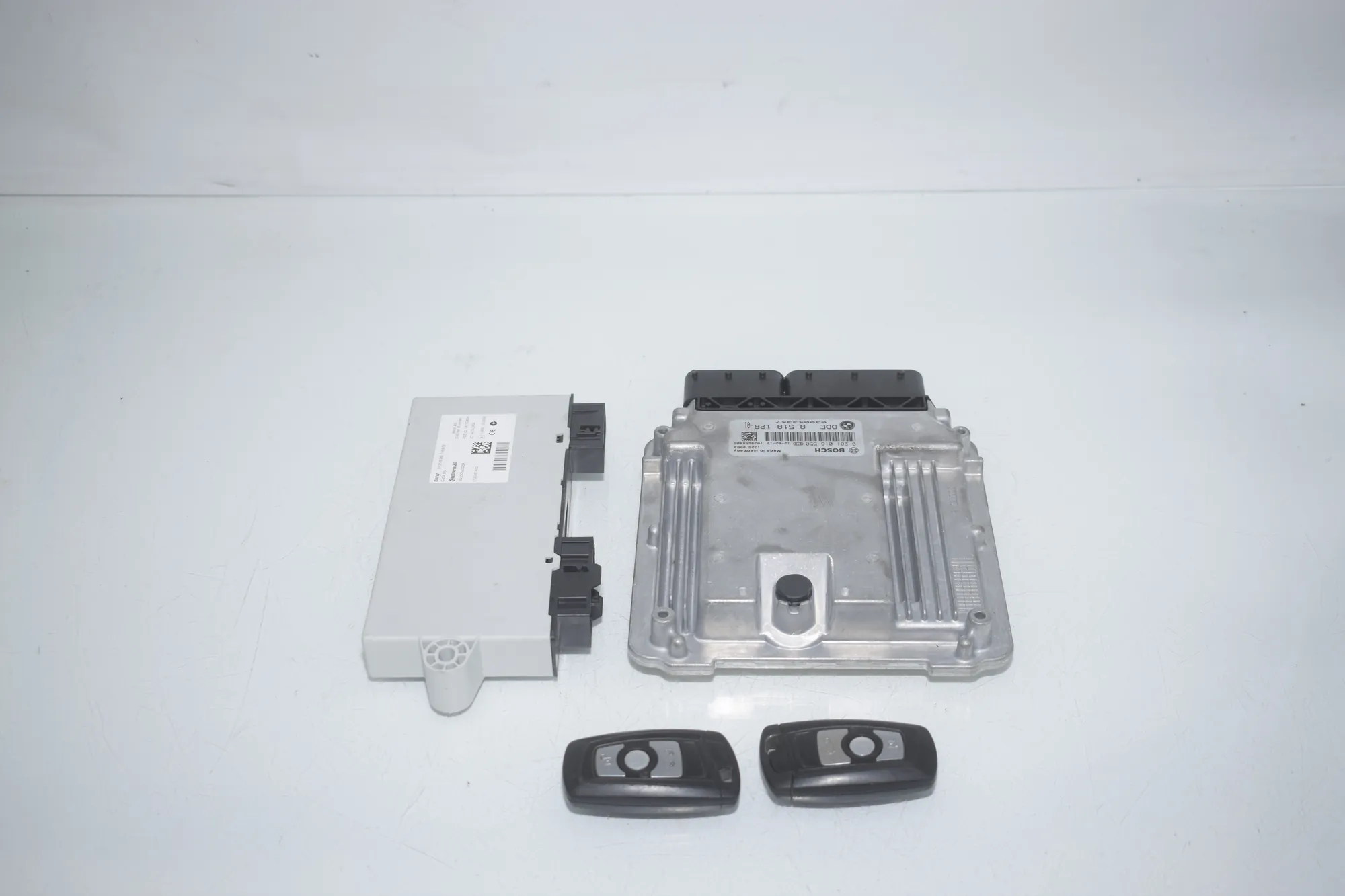 Engine Ignition ECU Set – OEM 9282118 · BMW X3 (F25) BMW X3 (F25) xDrive 30 d 2012 – 2